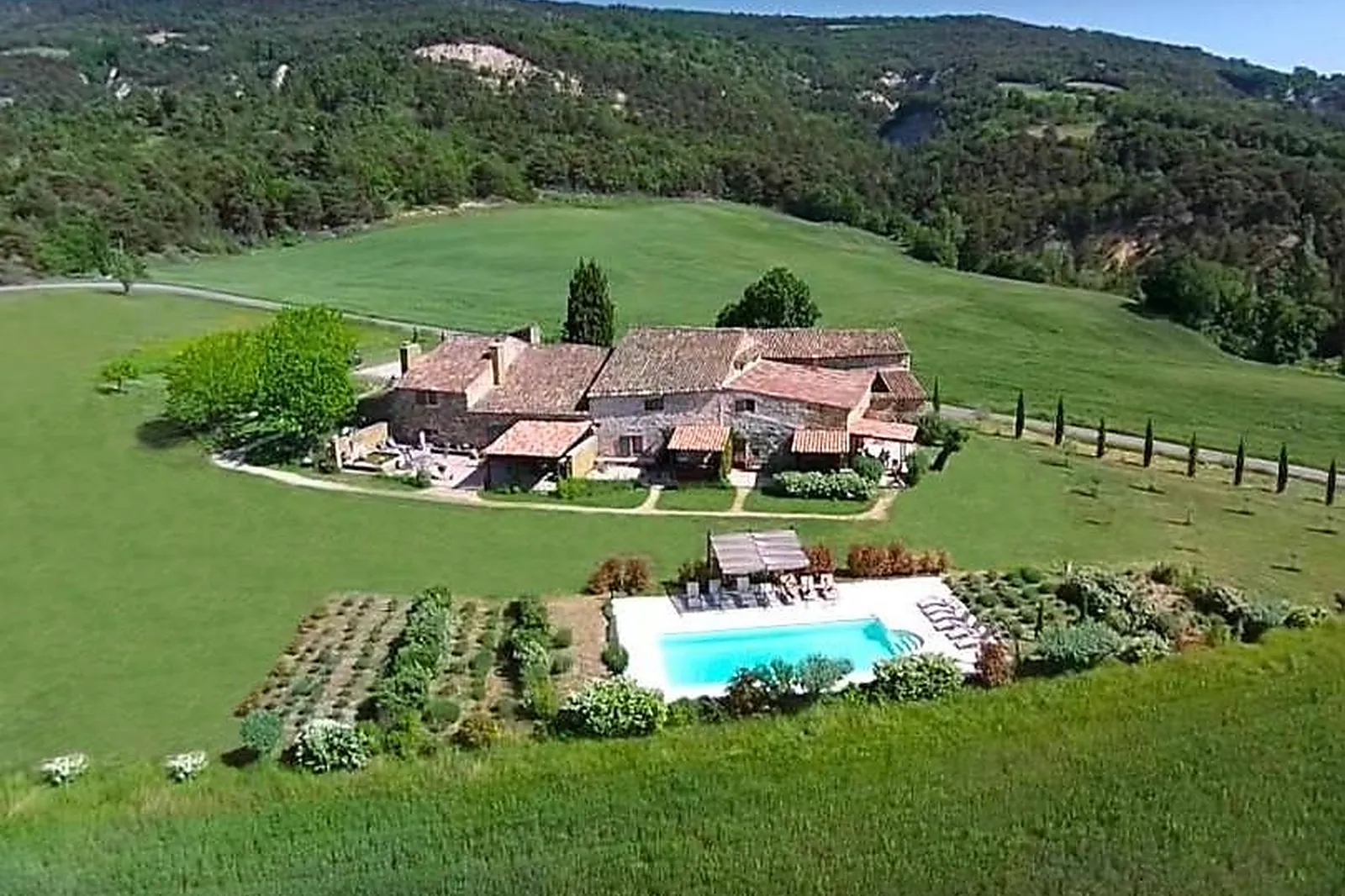 Lieux événementiels, CLOS DU TUILIER