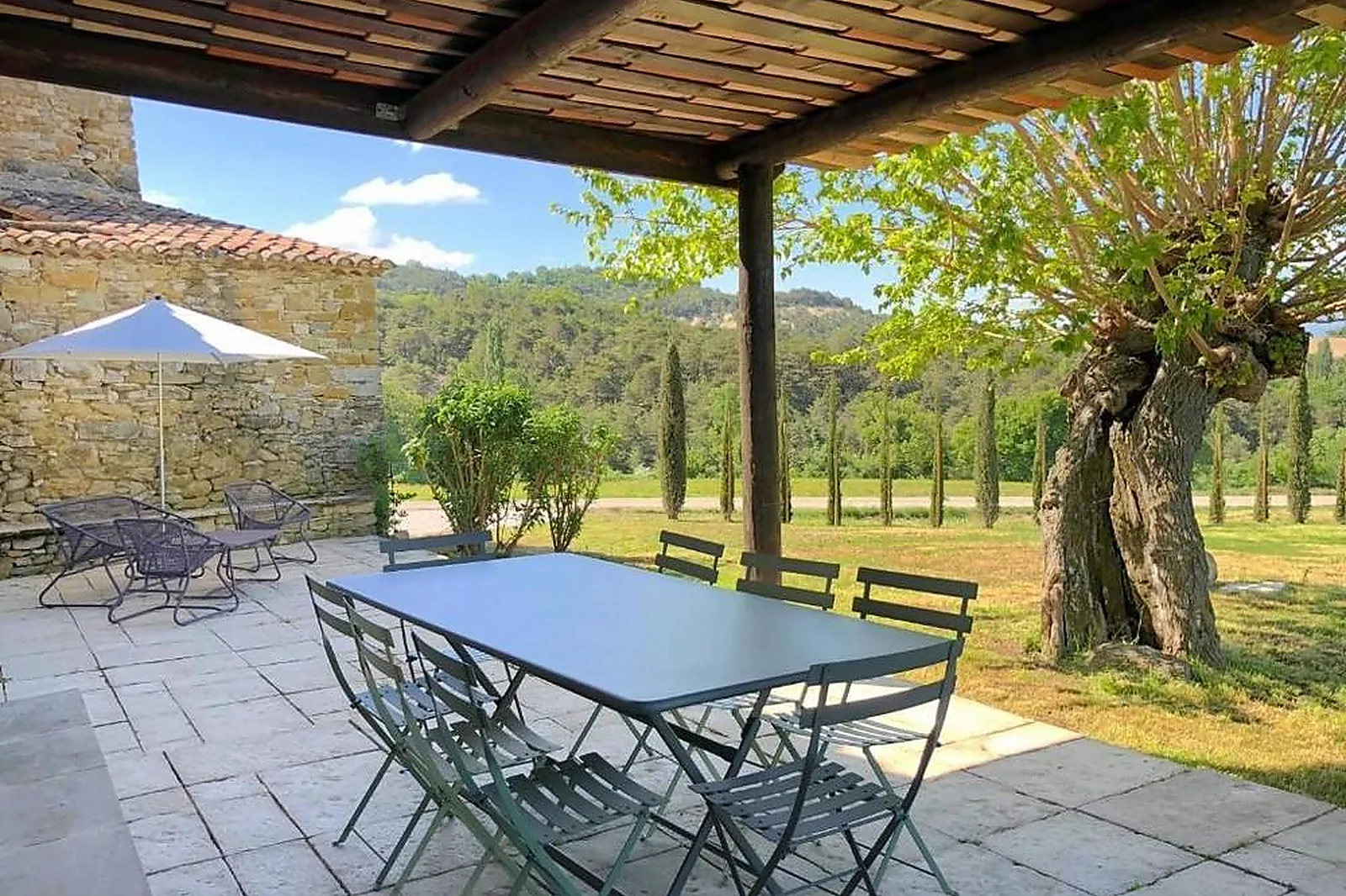 Lieux événementiels, CLOS DU TUILIER