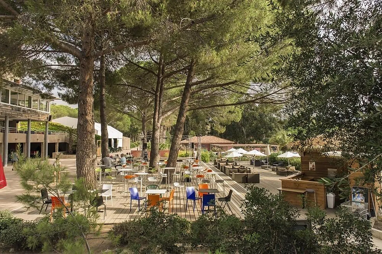 Lieux événementiels, CLUB BELAMBRA - GOLFE DE LOZARI