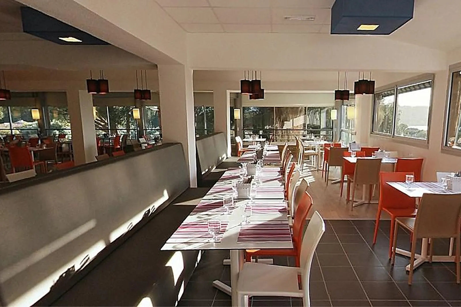 Lieux événementiels, CLUB BELAMBRA - GOLFE DE LOZARI