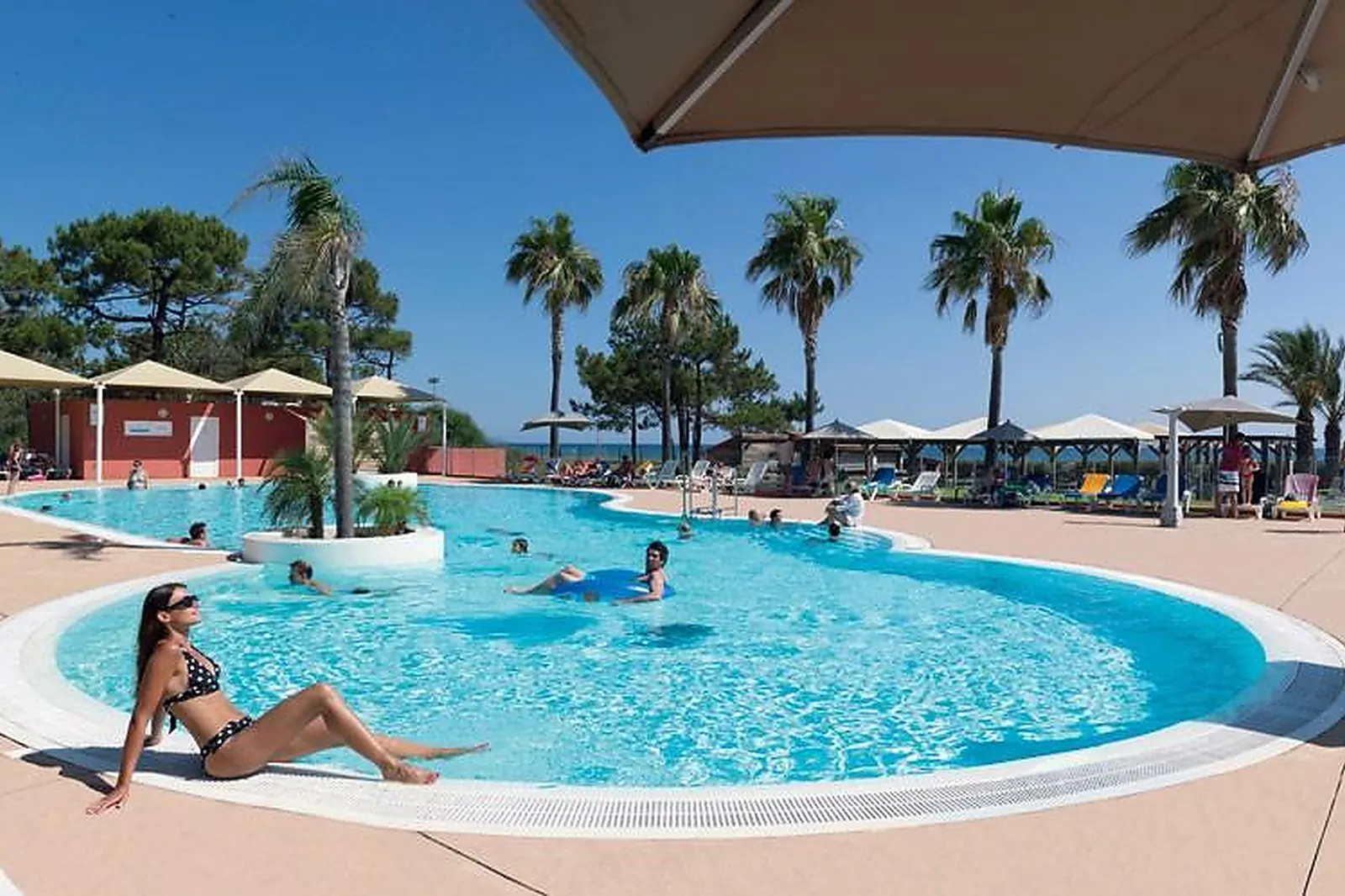 Lieux événementiels, CLUB BELAMBRA - PINETO