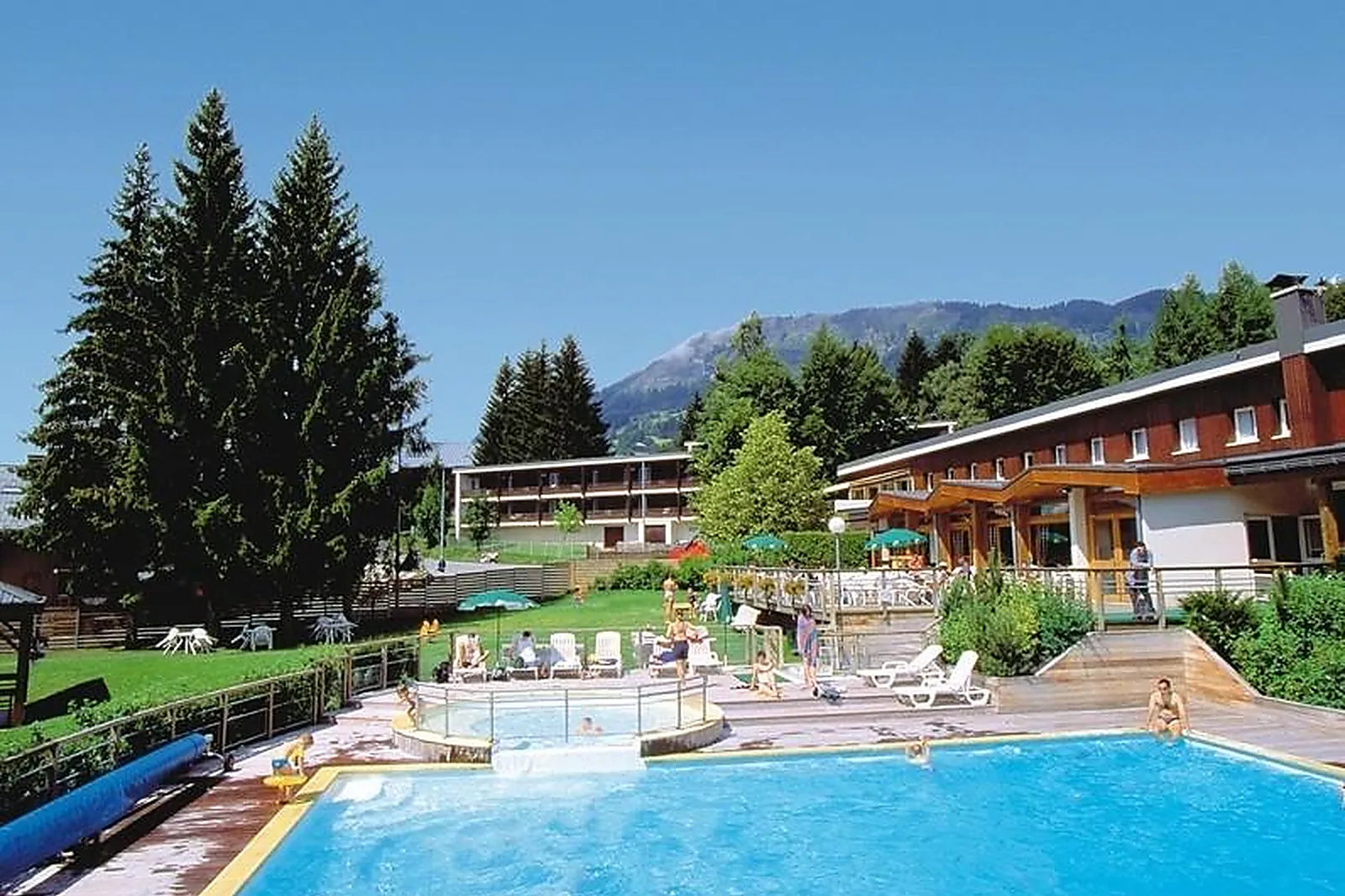 Lieux événementiels, CLUB BELAMBRA - L'ALISIER