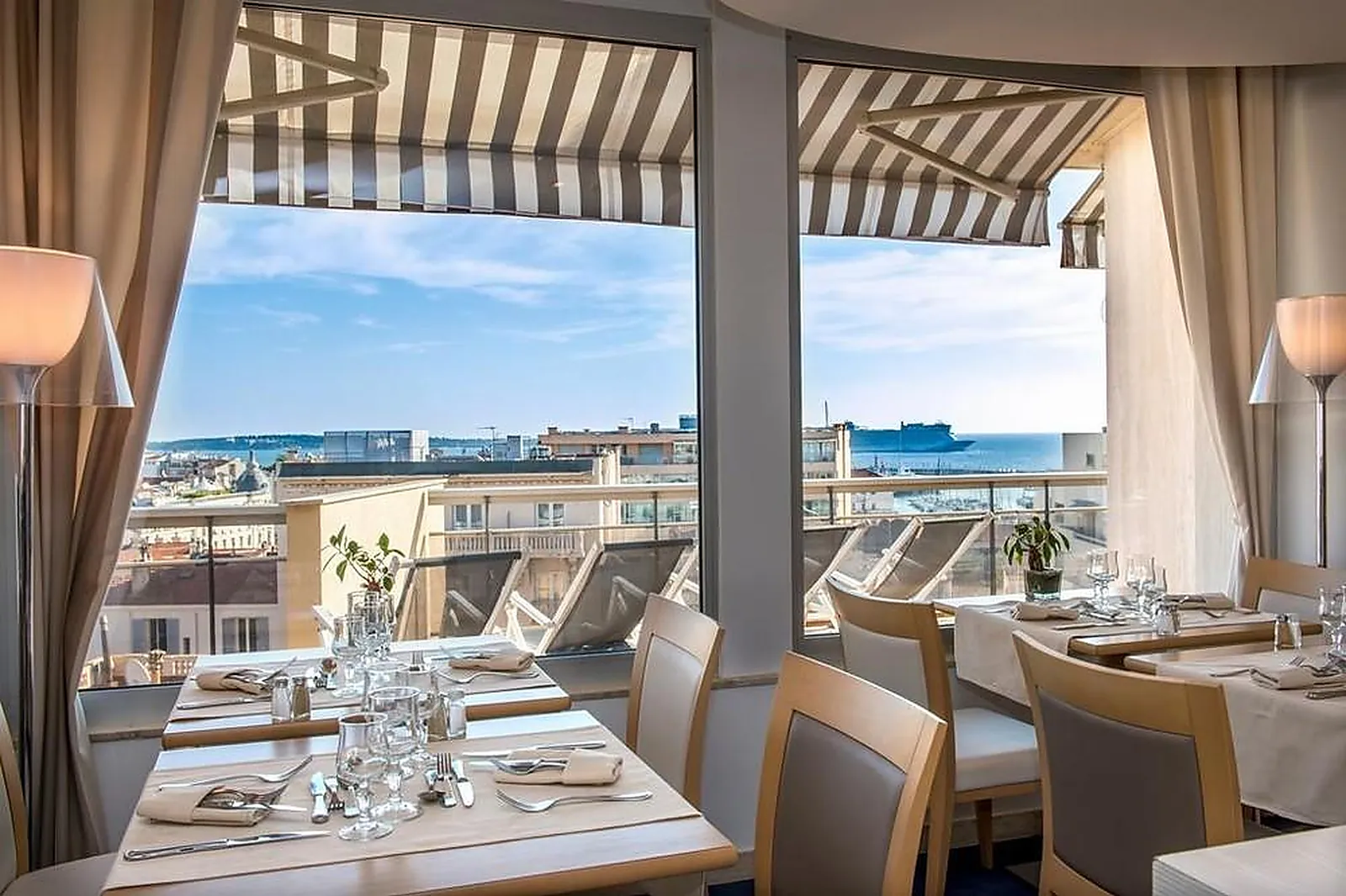 Lieux événementiels, CLUB MAINTENON