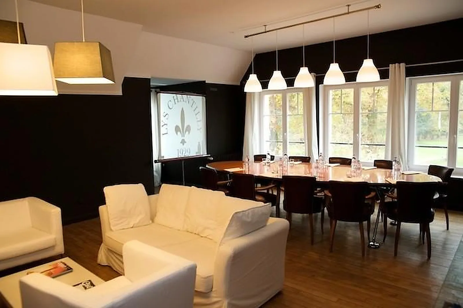 Lieux événementiels, CLUB DU LYS DE CHANTILLY