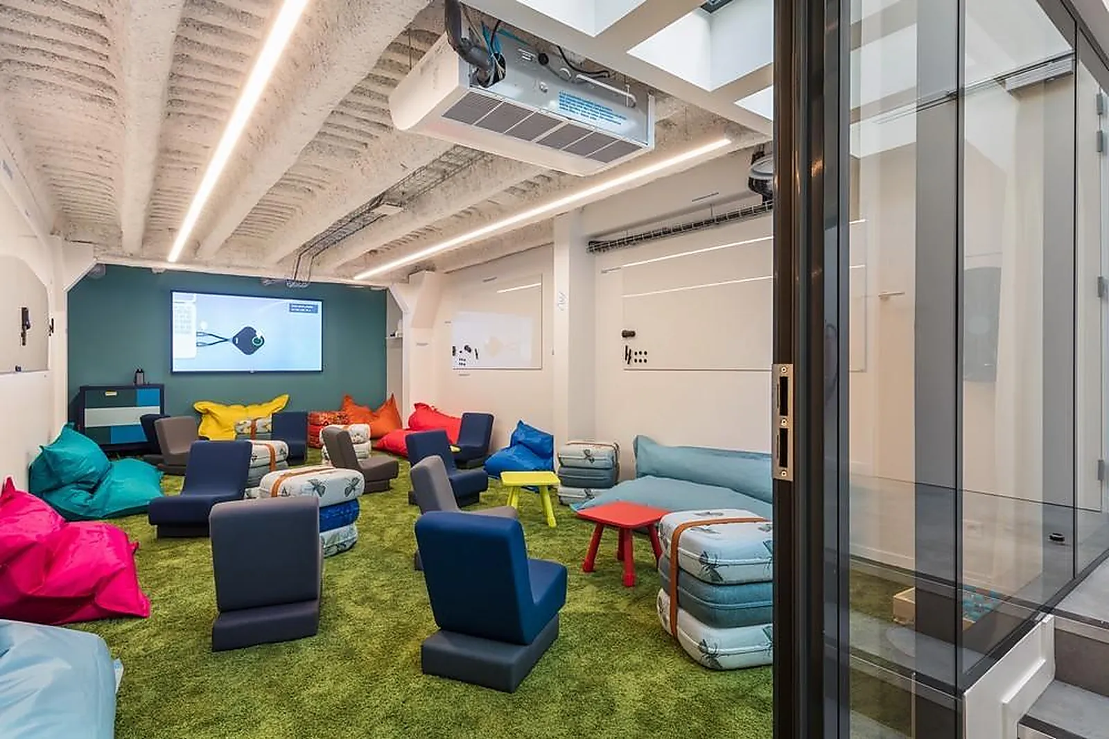 Lieux événementiels, COMET MEETING TERNES