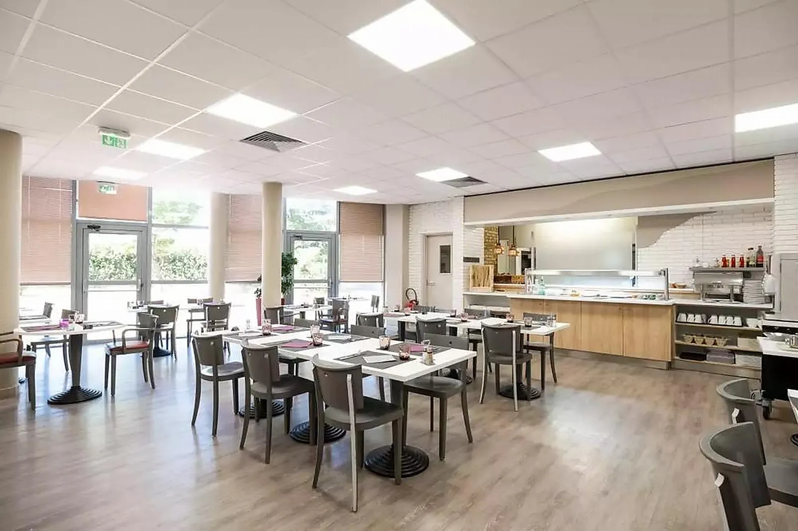 Lieux événementiels, COMFORT HÔTEL AÉROPORT LYON SAINT EXUPÉRY