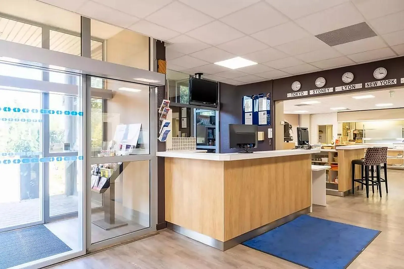 Lieux événementiels, COMFORT HÔTEL AÉROPORT LYON SAINT EXUPÉRY