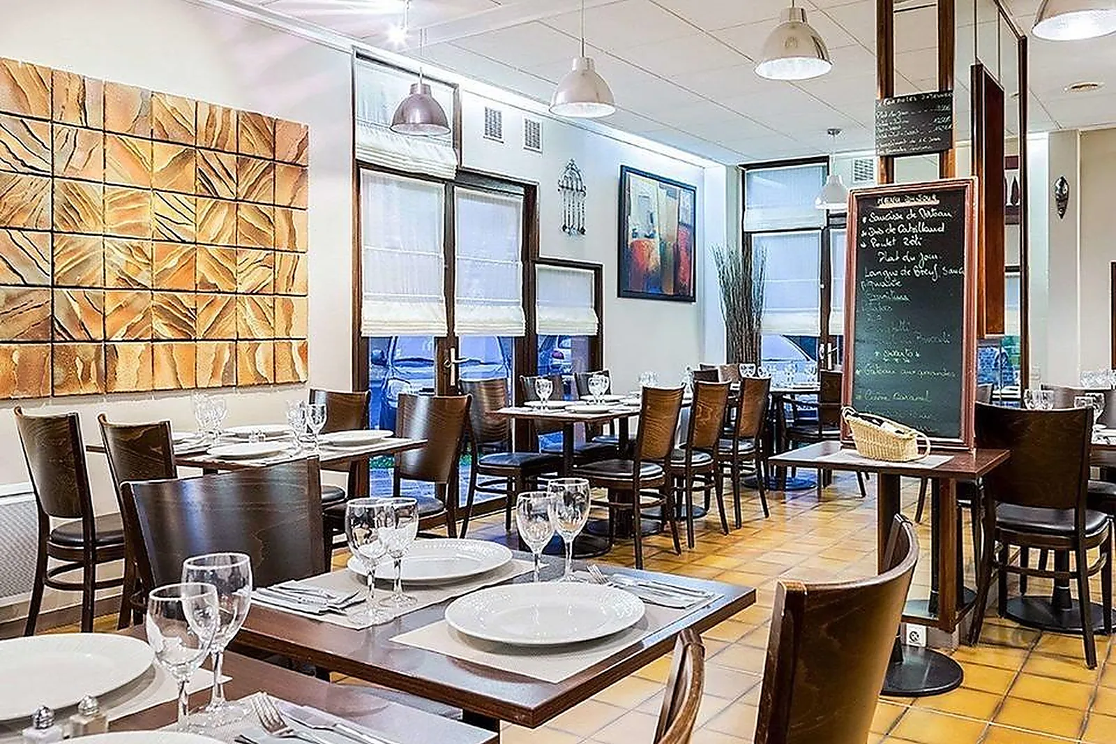 Lieux événementiels, COMFORT HOTEL CACHAN