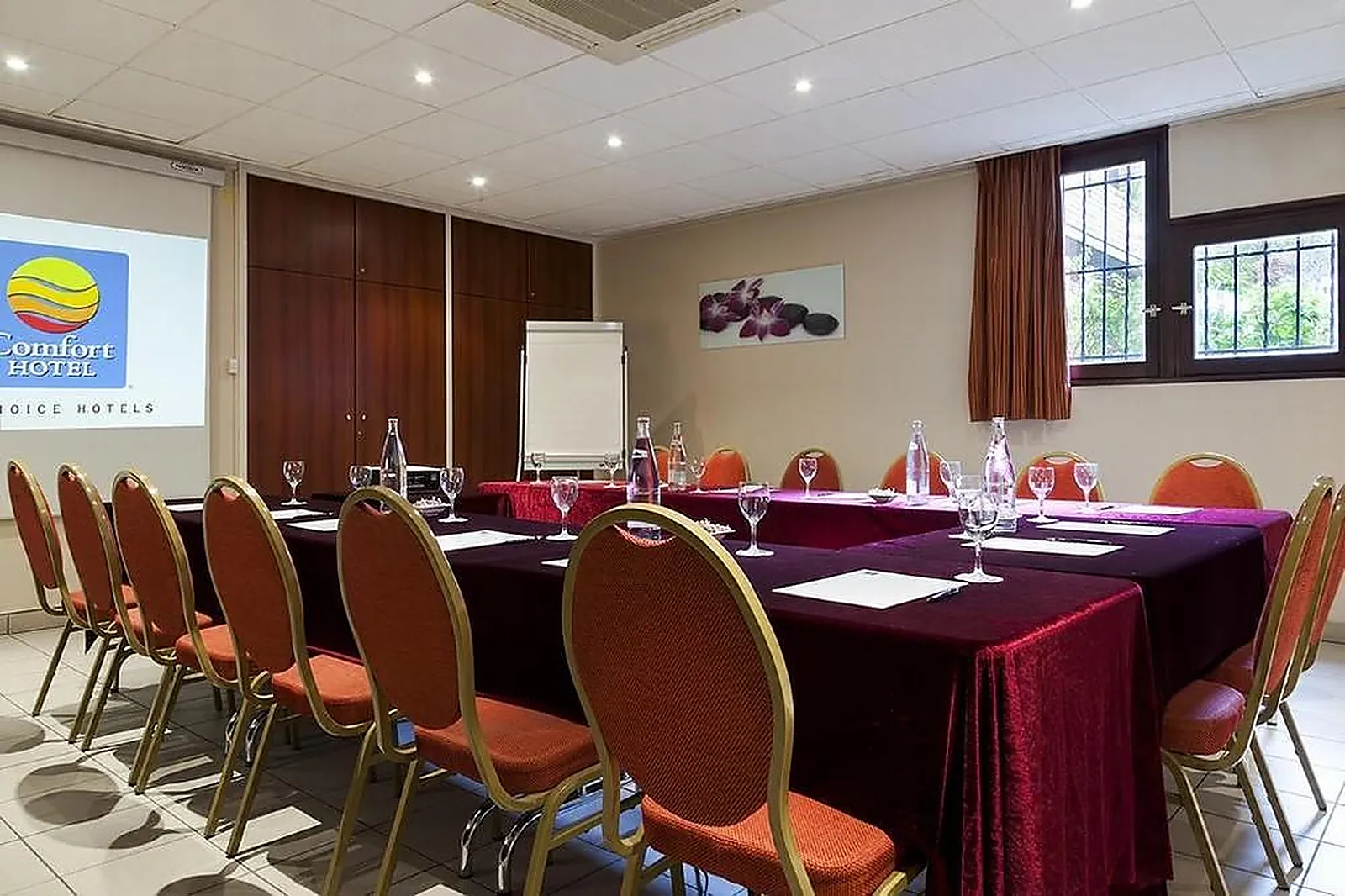 Lieux événementiels, COMFORT HOTEL CACHAN