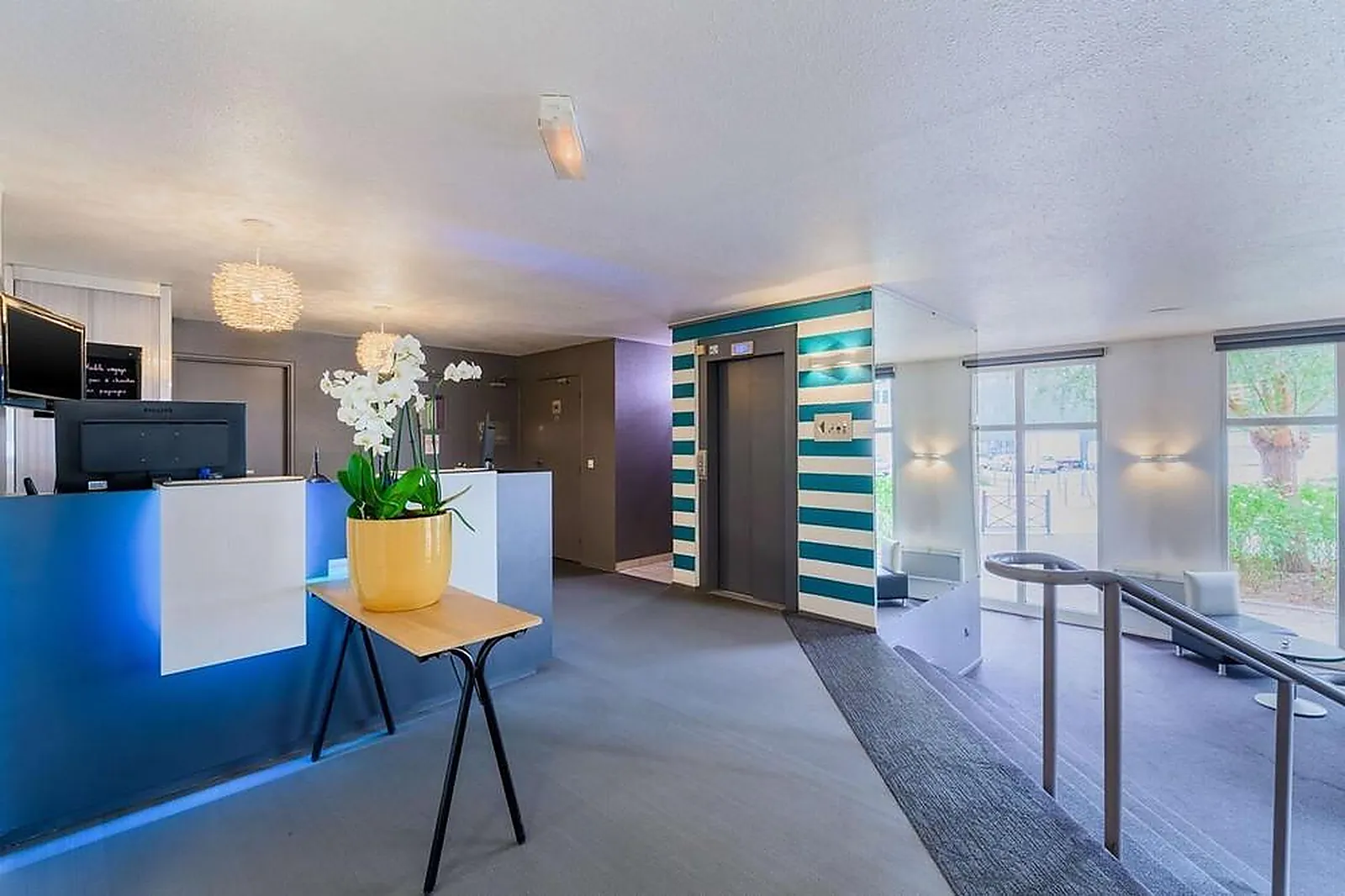 Lieux événementiels, COMFORT HOTEL LILLE EUROPE