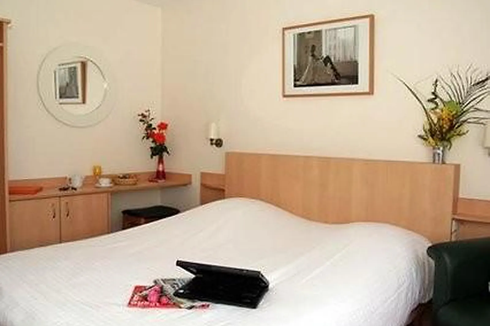 Lieux événementiels, COMFORT HOTEL LILLE-MONS EN BAROEUL