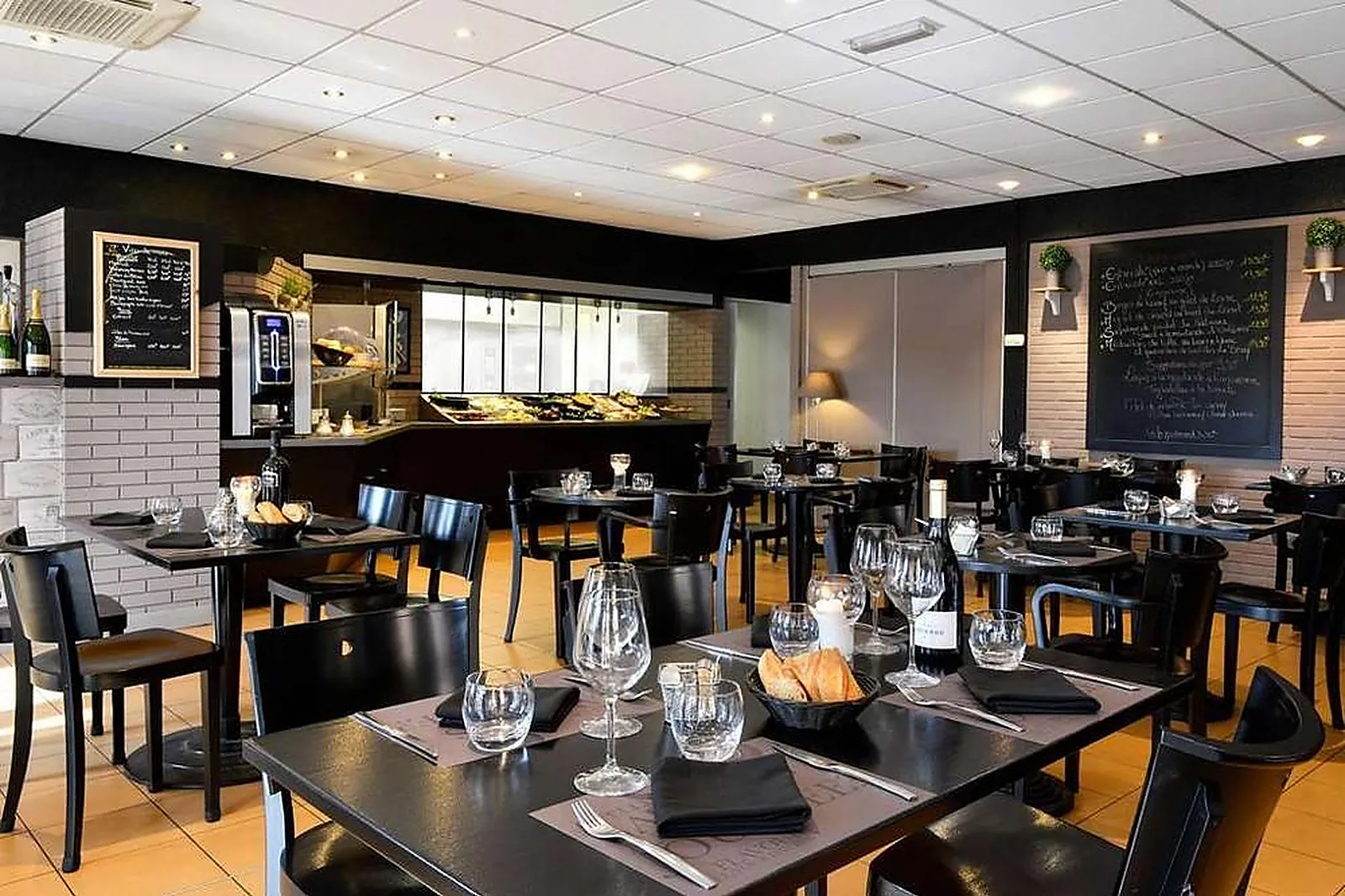 Lieux événementiels, COMFORT HOTEL ORLEANS SARAN