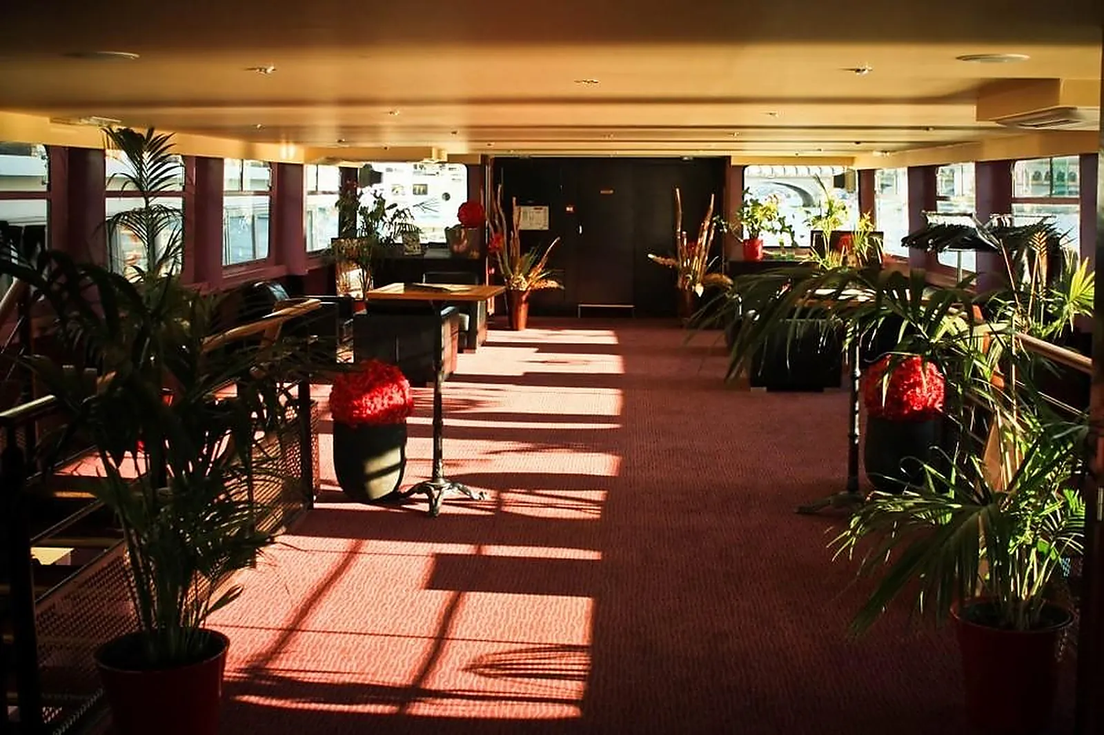 Lieux événementiels, COMPAGNIE JOCE