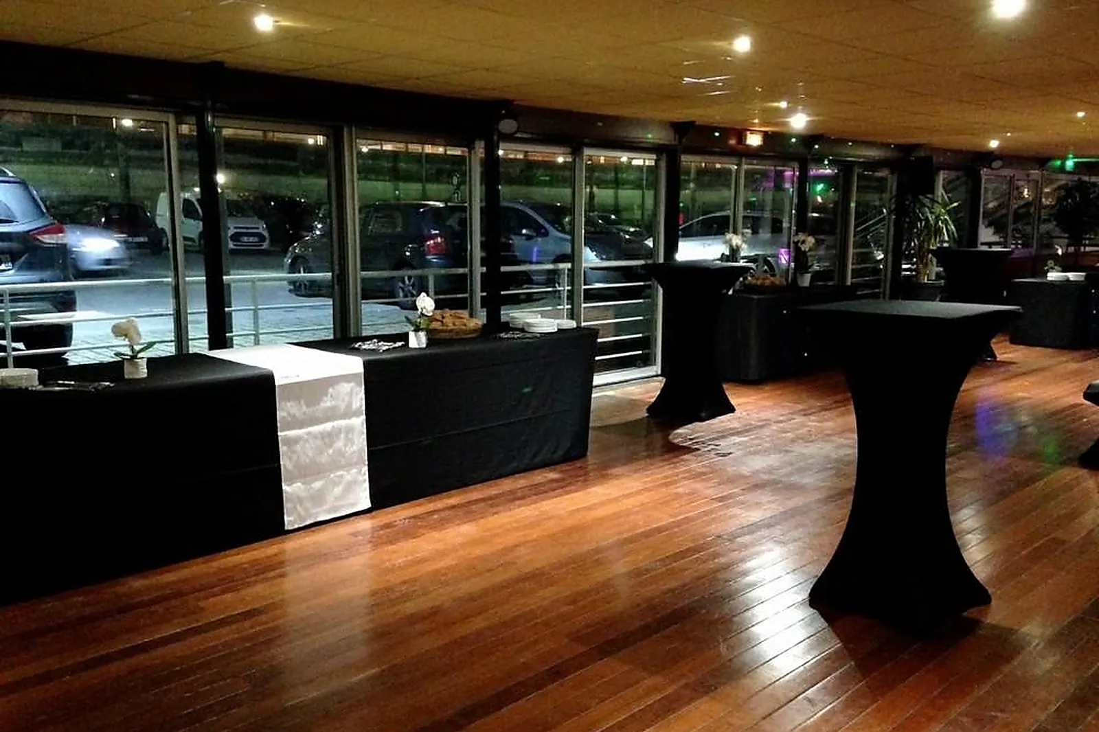 Lieux événementiels, COMPAGNIE JOCE