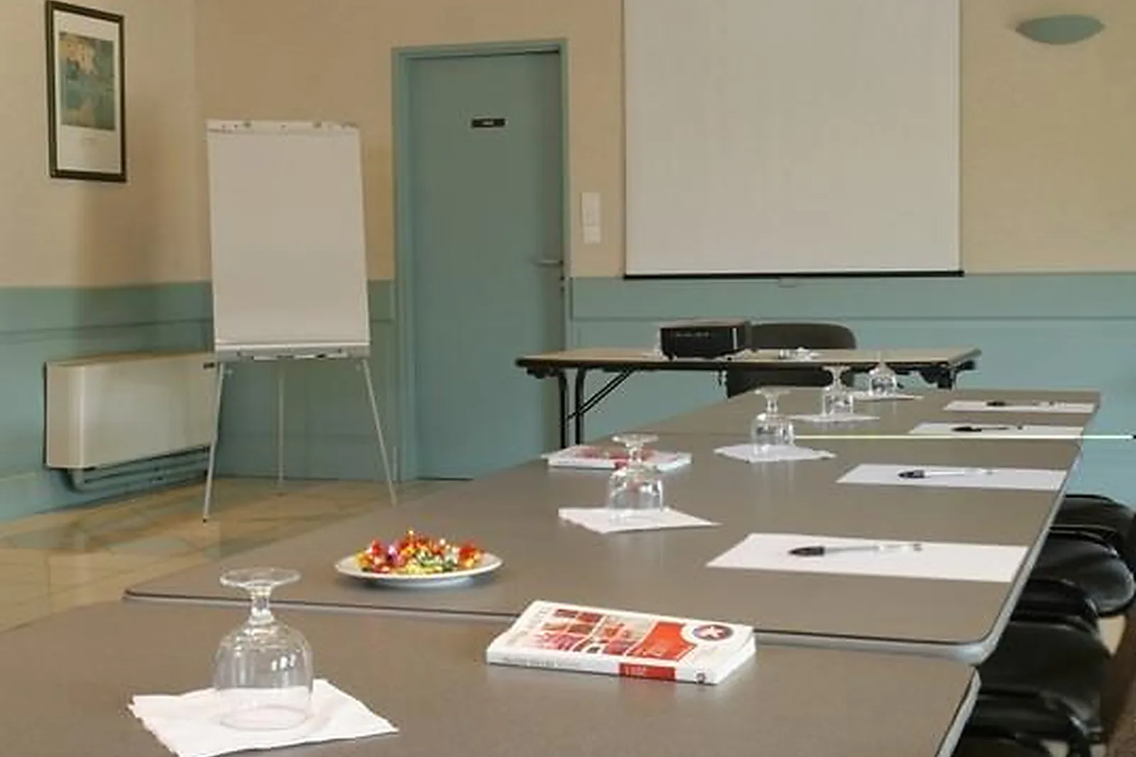 Lieux événementiels, COMPLEXE HÔTELIER LE MOULIN ROUGE