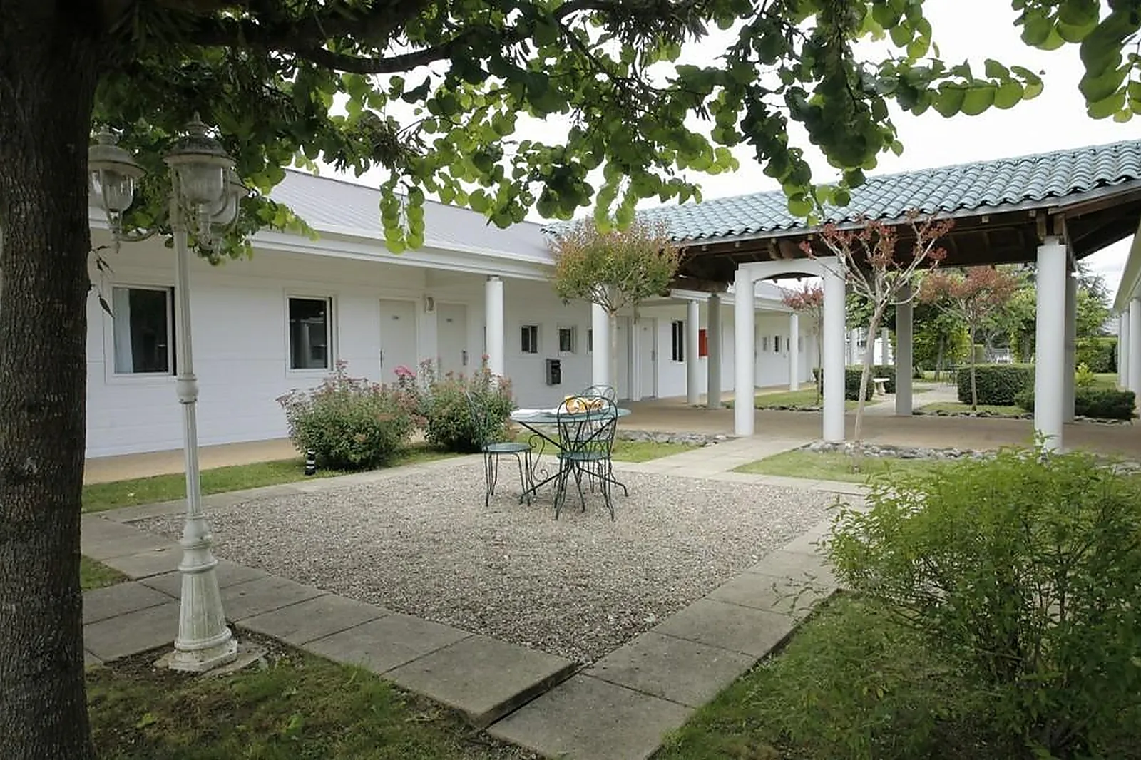 Lieux événementiels, COMPLEXE HÔTELIER LE MOULIN ROUGE