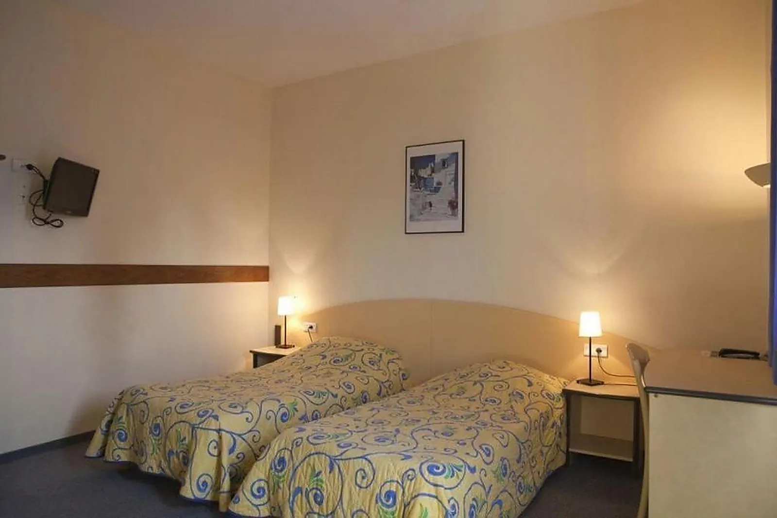 Lieux événementiels, COMPLEXE HÔTELIER REGAIN