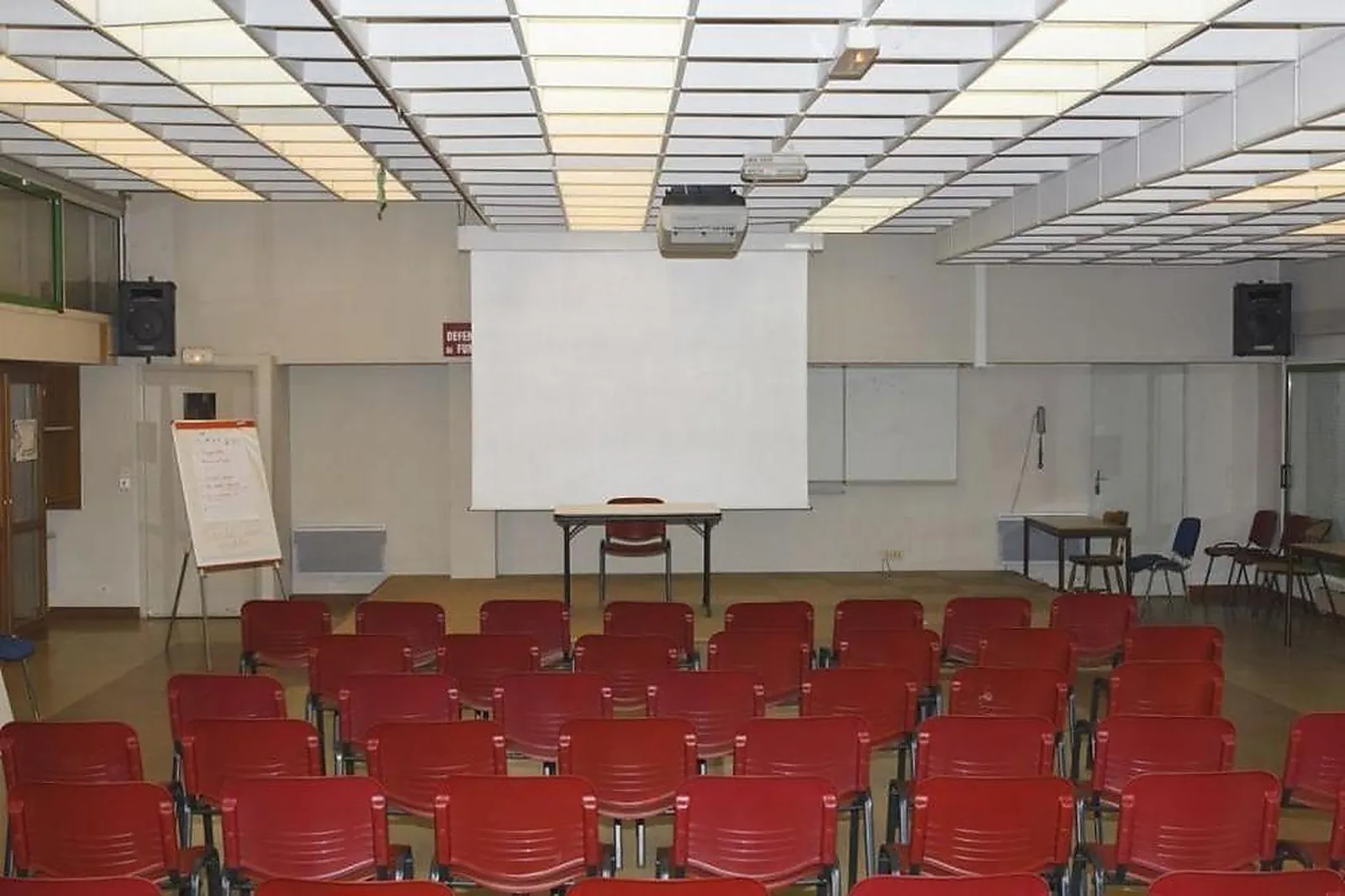 Lieux événementiels, COMPLEXE HÔTELIER REGAIN