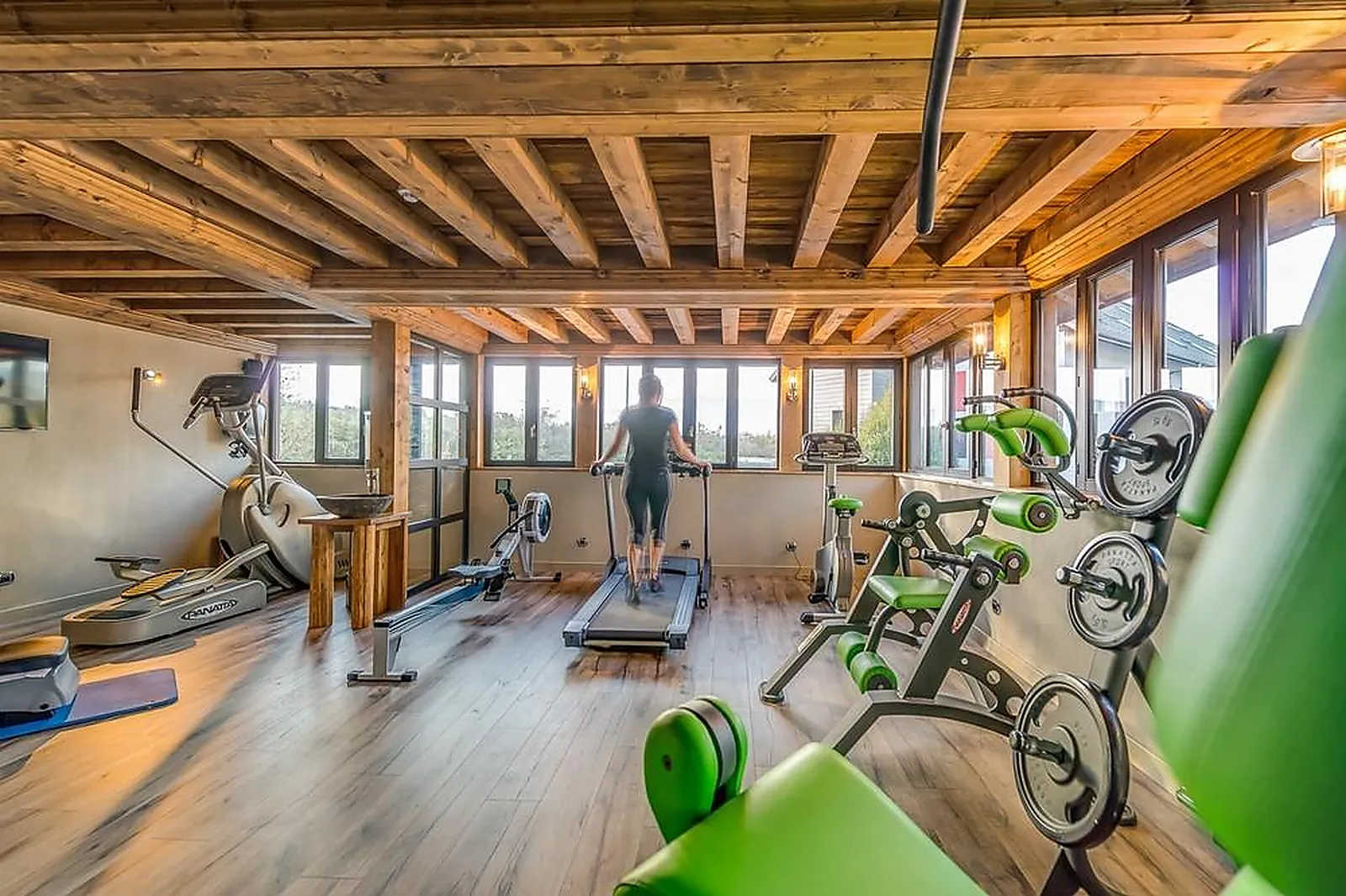 Lieux événementiels, COMPLEXE LA MAISON ROUGE