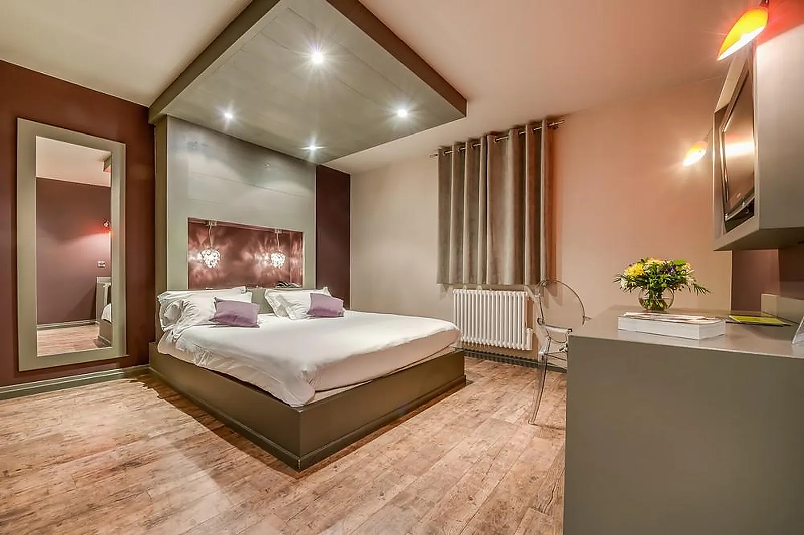 Lieux événementiels, COMPLEXE LA MAISON ROUGE