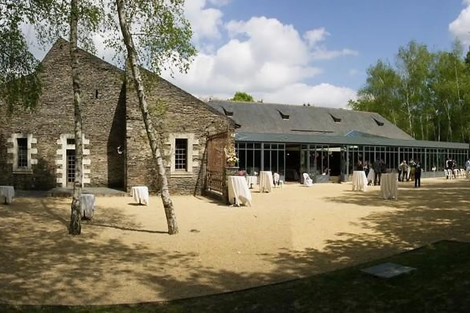 Lieux événementiels, COMPLEXE LOIRE ET SENS