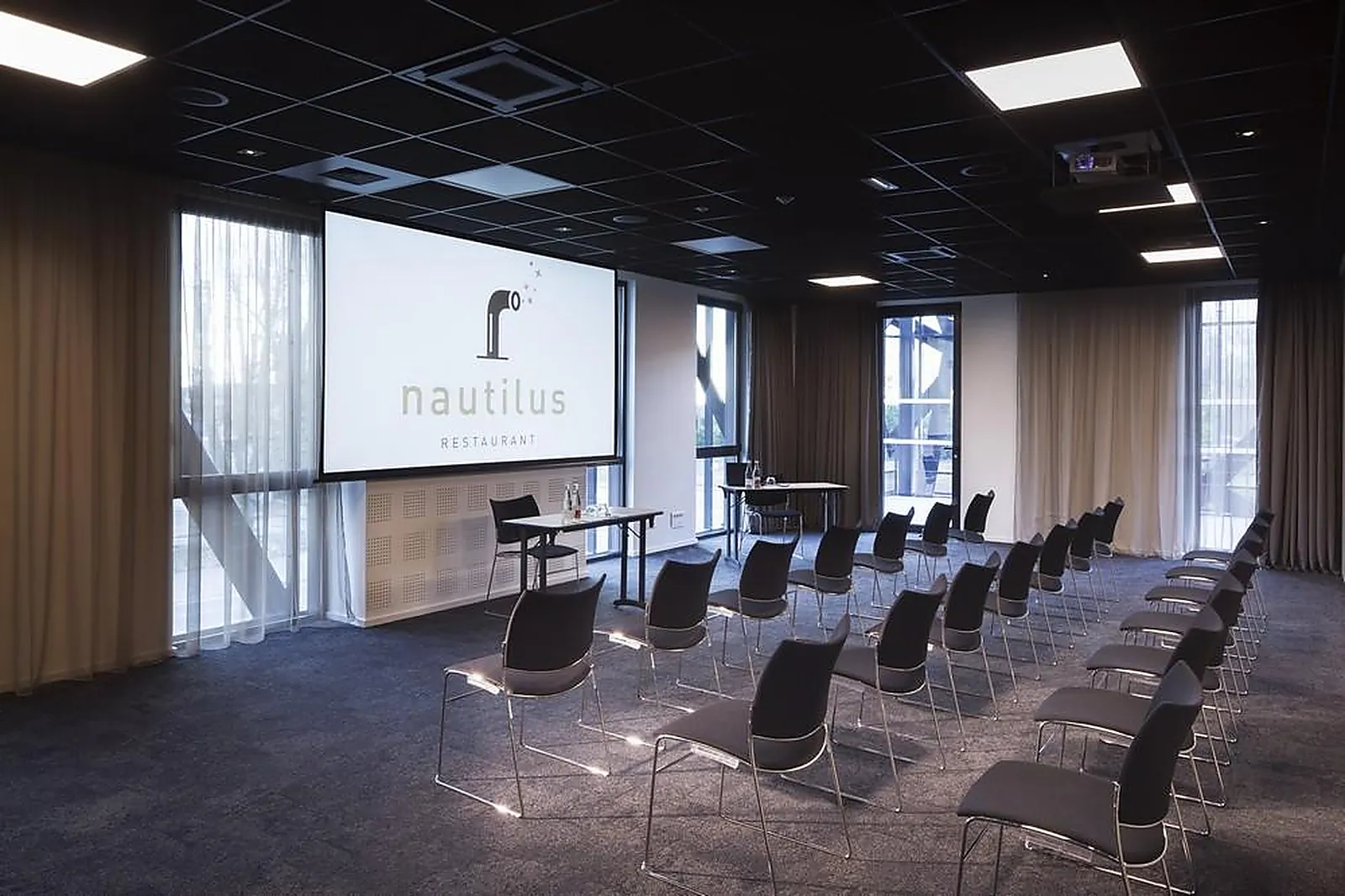 Lieux événementiels, COMPLEXE OCEANIA PARIS ROISSY CHARLES DE GAULLE