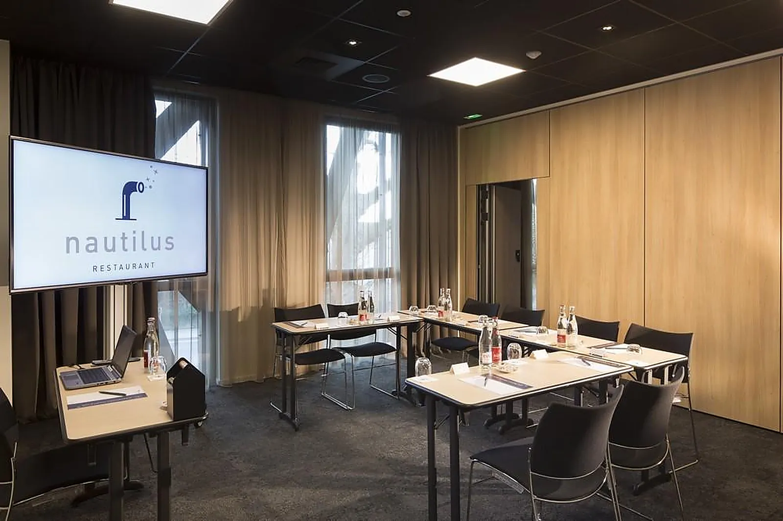 Lieux événementiels, COMPLEXE OCEANIA PARIS ROISSY CHARLES DE GAULLE