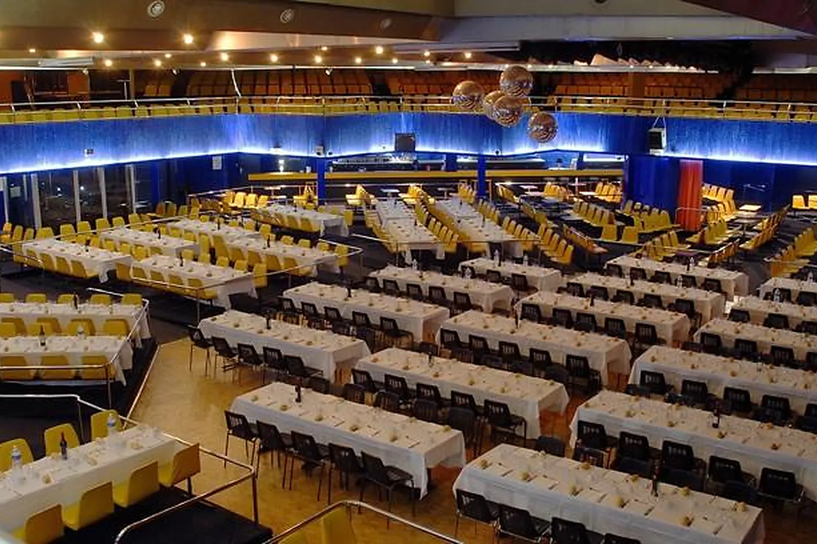 Lieux événementiels, COMPLEXE SAINTES VEGAS