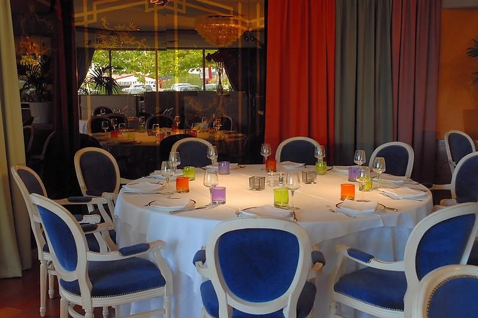 Lieux événementiels, COMPLEXE SAINTES VEGAS