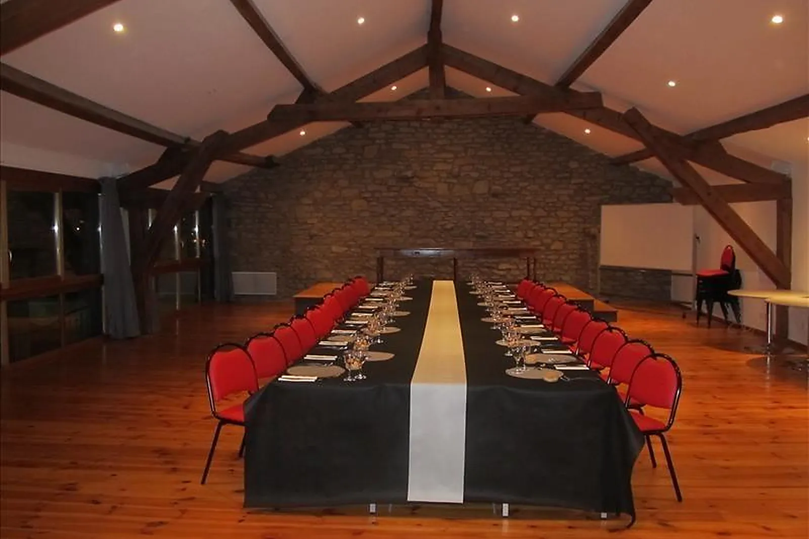 Lieux événementiels, COMPLEXE DU 1810