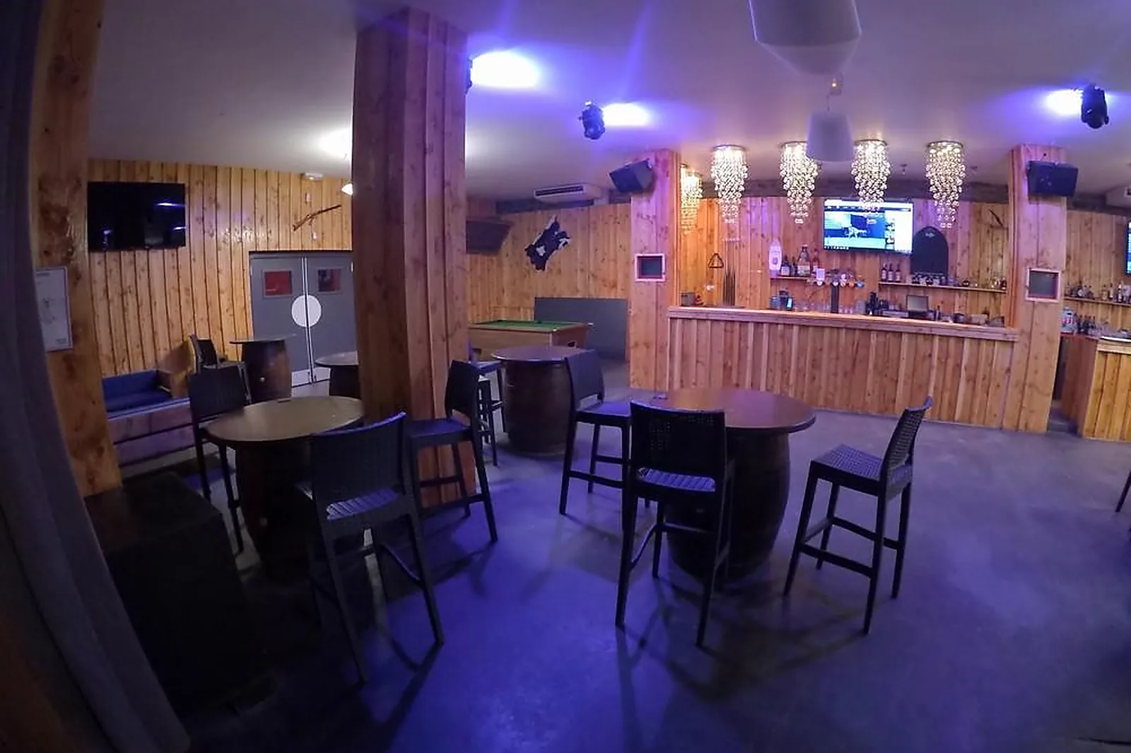 Lieux événementiels, COMPLEXE DU 1810