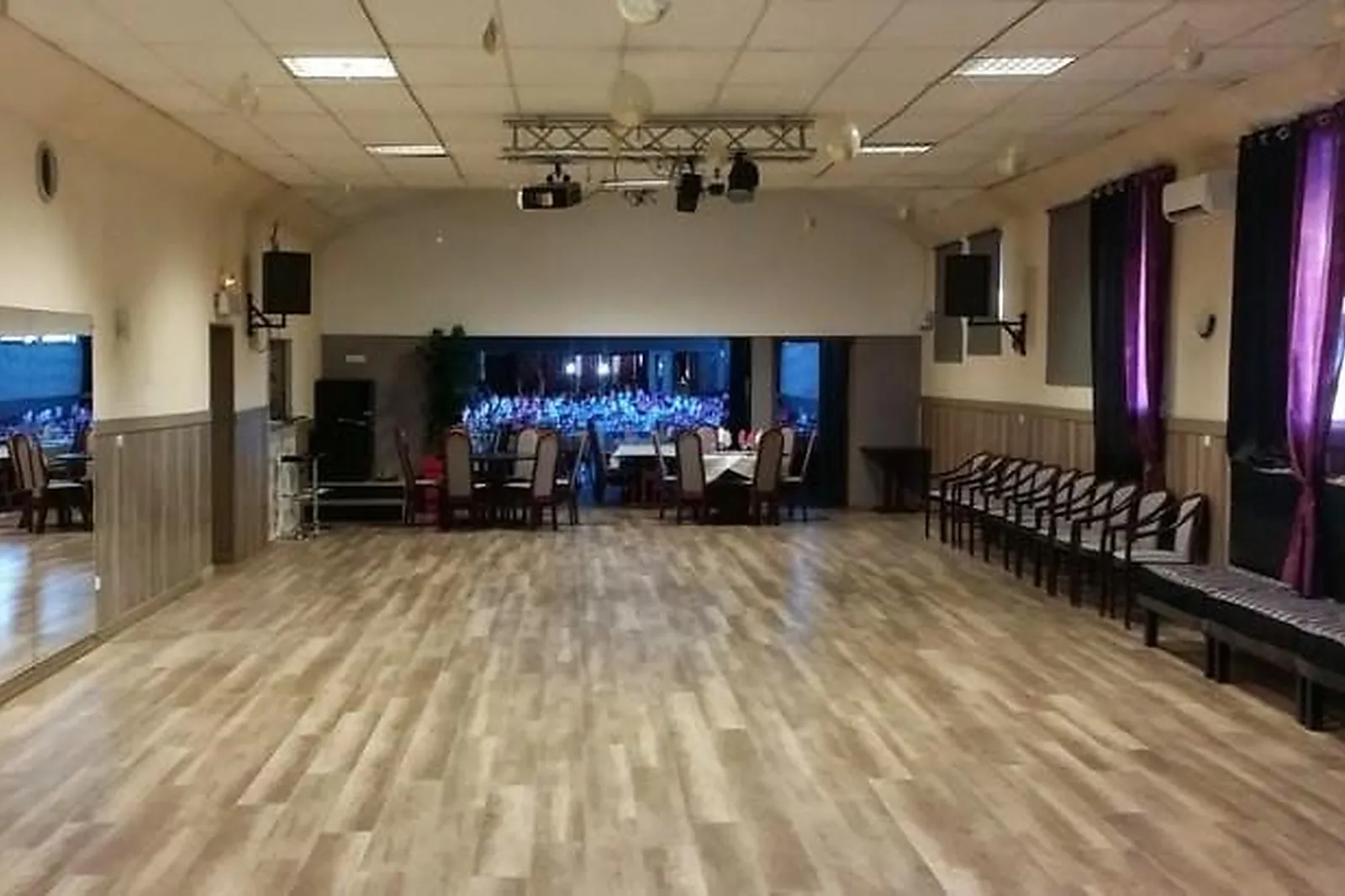 Lieux événementiels, COMPLEXE DU PALAIS