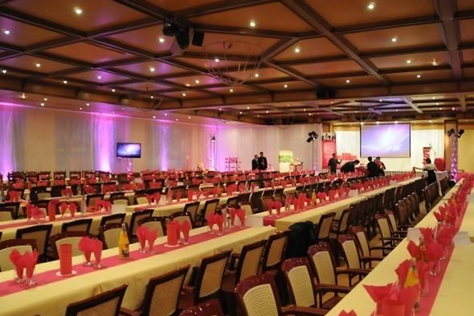 Lieux événementiels, COMPLEXE HÔTELIER CIGOLAND