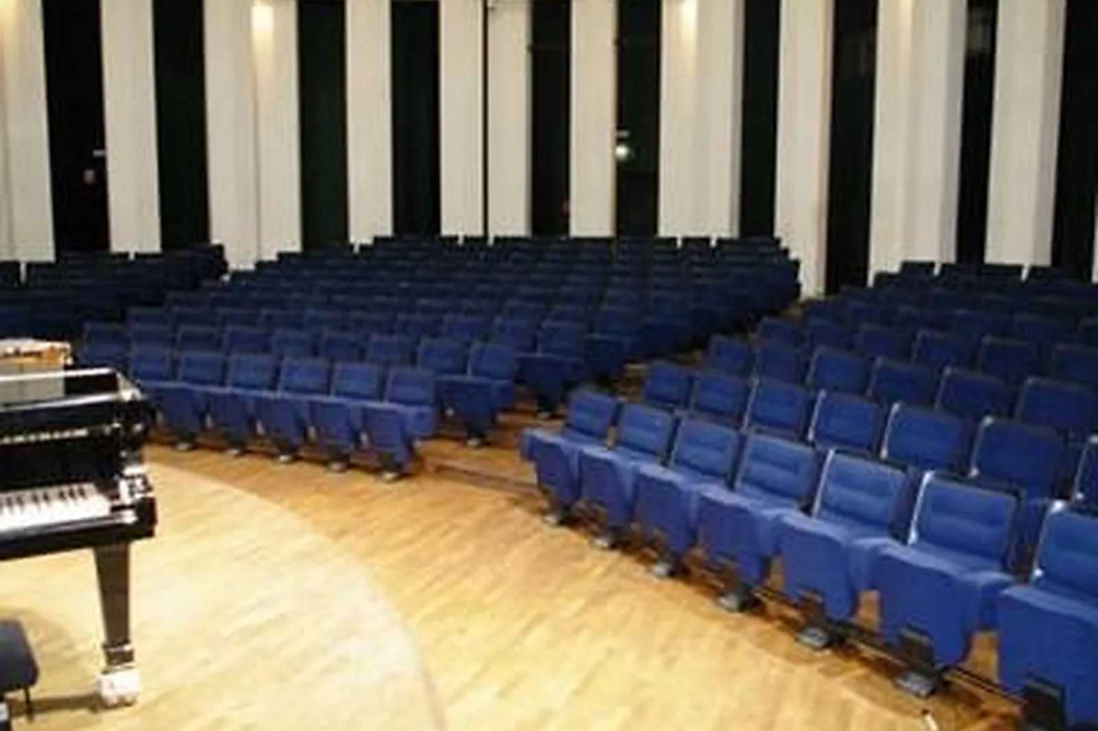 Lieux événementiels, CONSERVATOIRE NATIONAL SUPÉRIEUR DE MUSIQUE ET DE DANSE DE PARIS