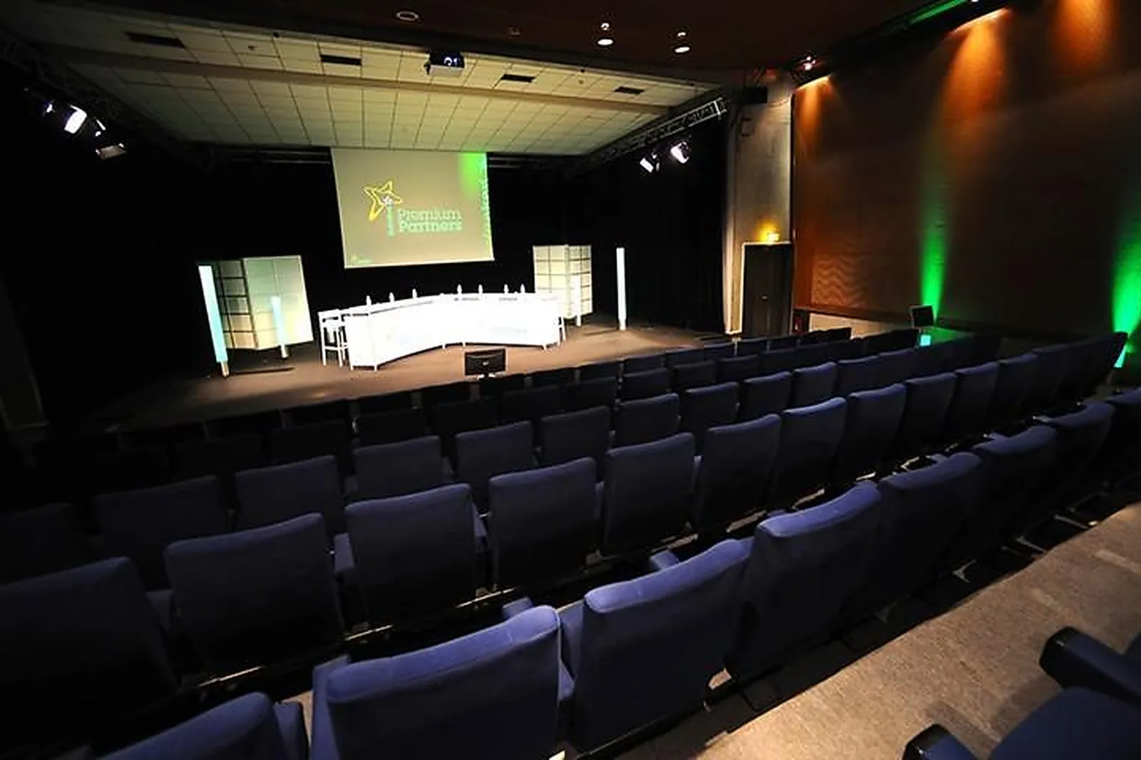 Lieux événementiels, CONSORTIUM STADE DE FRANCE