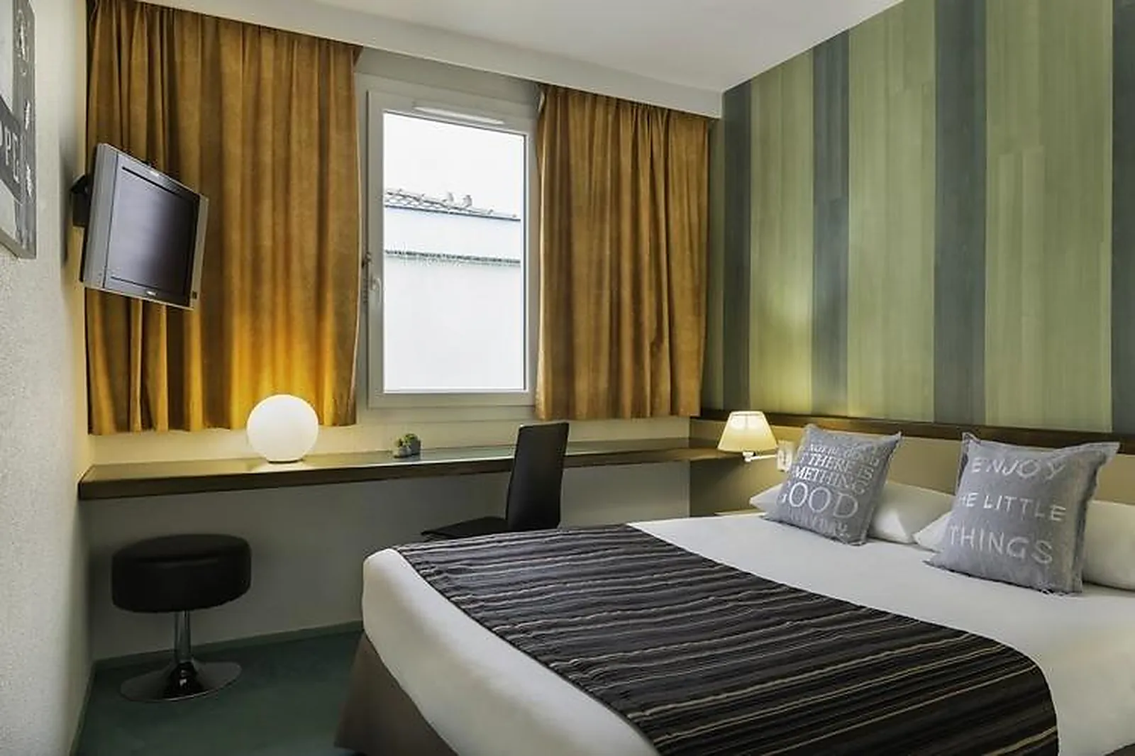 Lieux événementiels, CONTACT HÔTEL LE RELAIS VERT