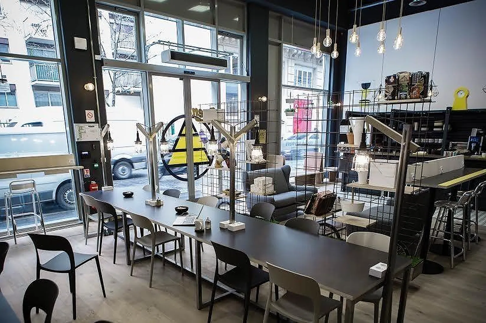 Lieux événementiels, COOL AND WORKERS