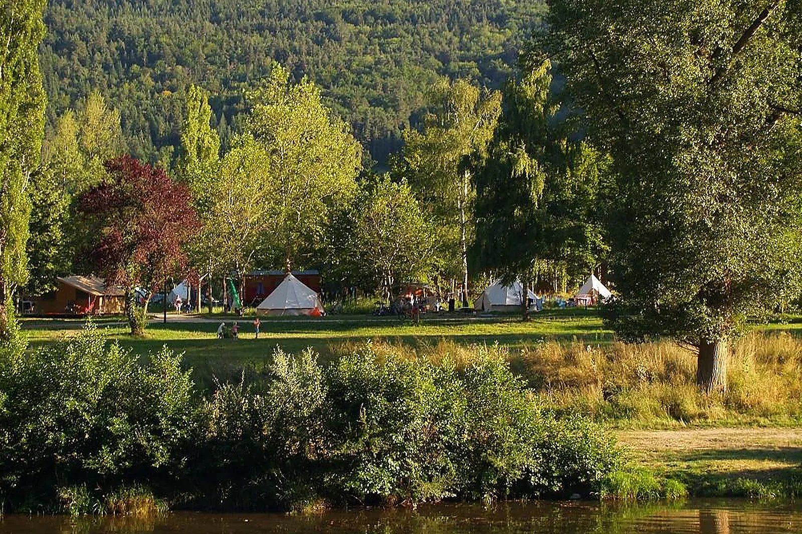 Lieux événementiels, COSYCAMP