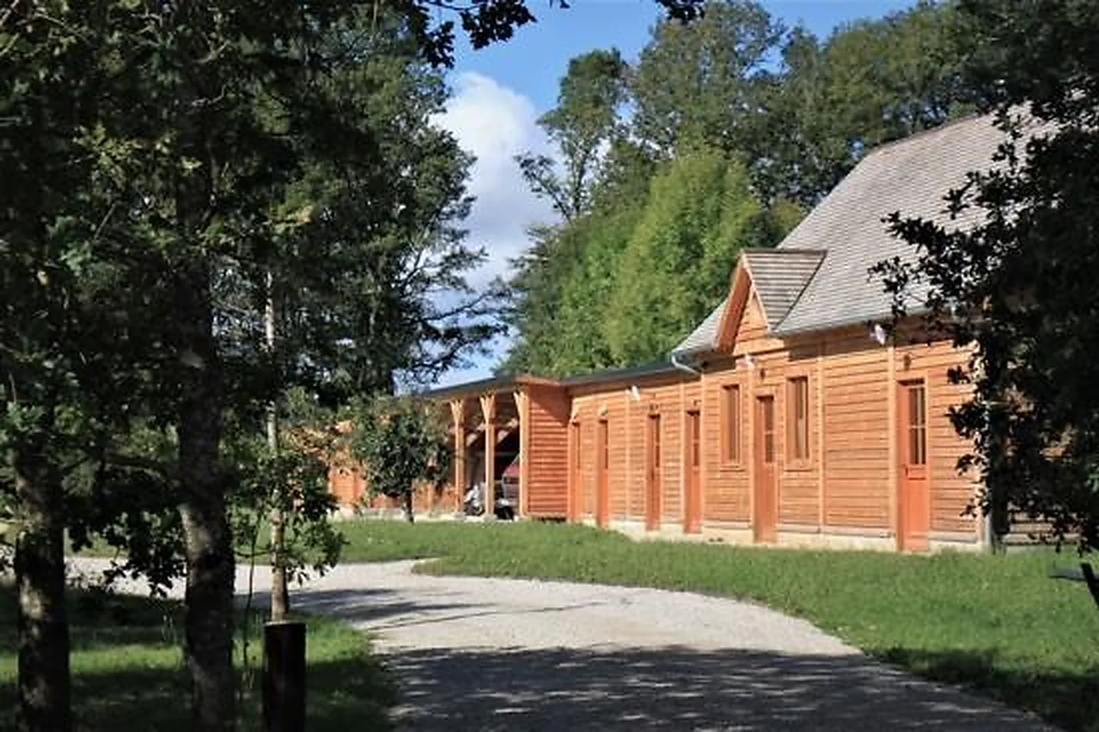 Lieux événementiels, COUNTRY LODGE