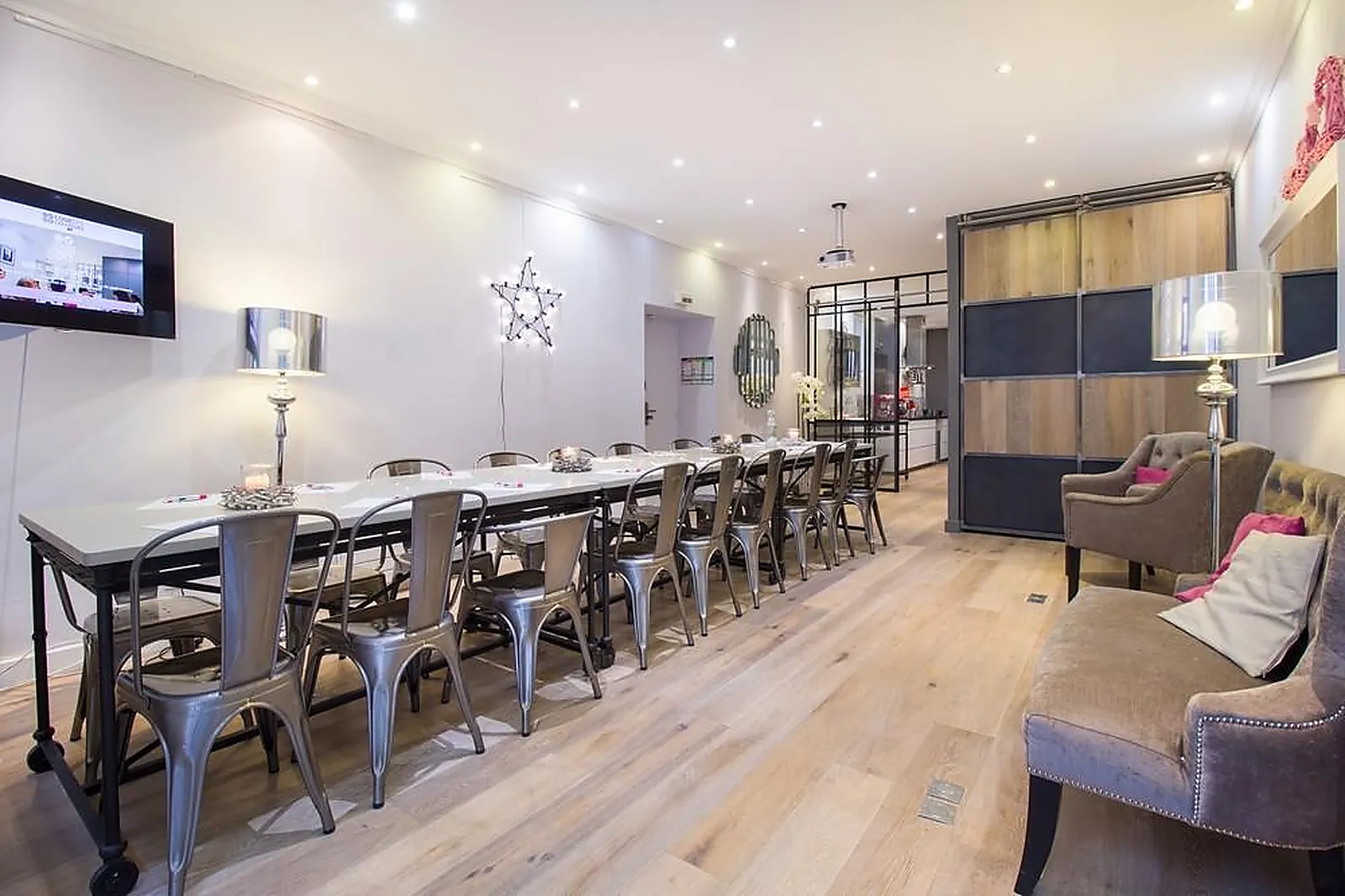 Lieux événementiels, COUR DES CRÉATEURS