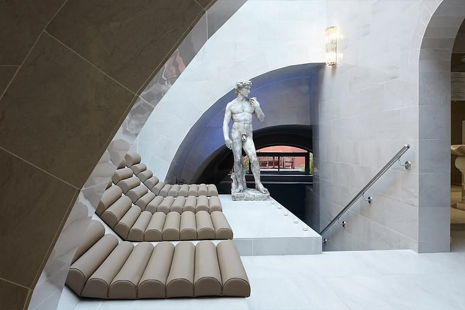 Lieux événementiels, COUR DES LOGES