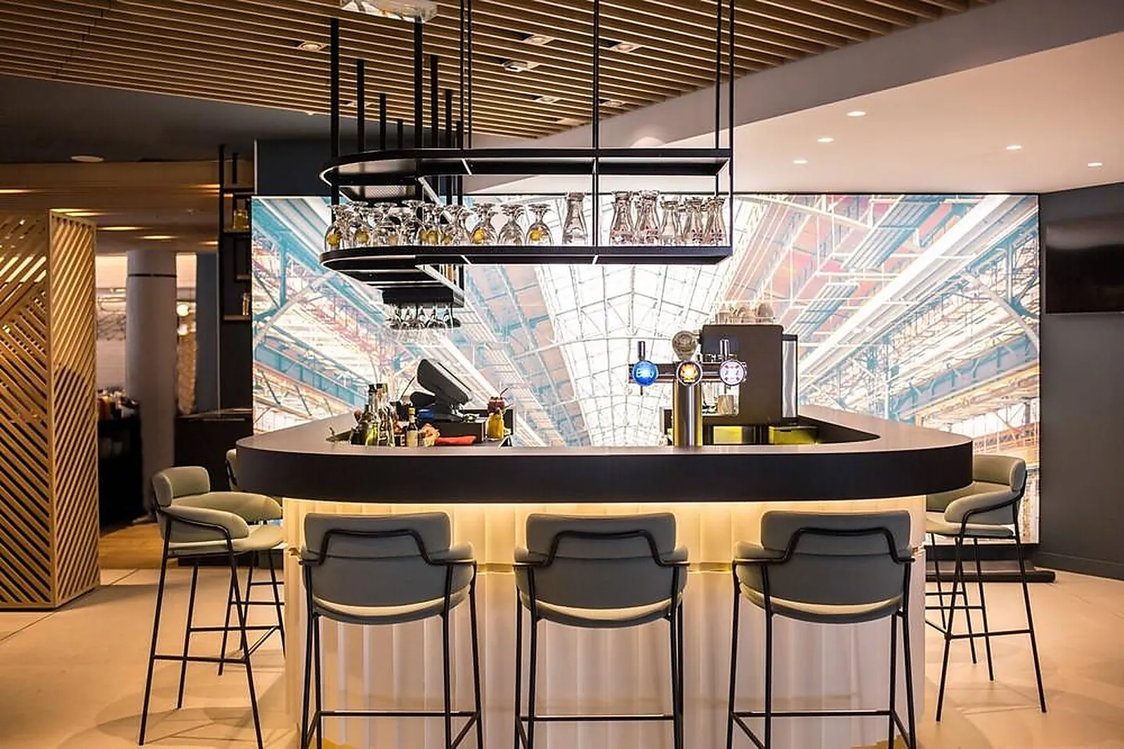 Lieux événementiels, COURTYARD PARIS ARCUEIL