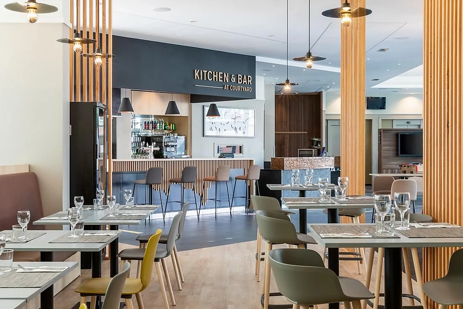 Lieux événementiels, COURTYARD PARIS SAINT DENIS