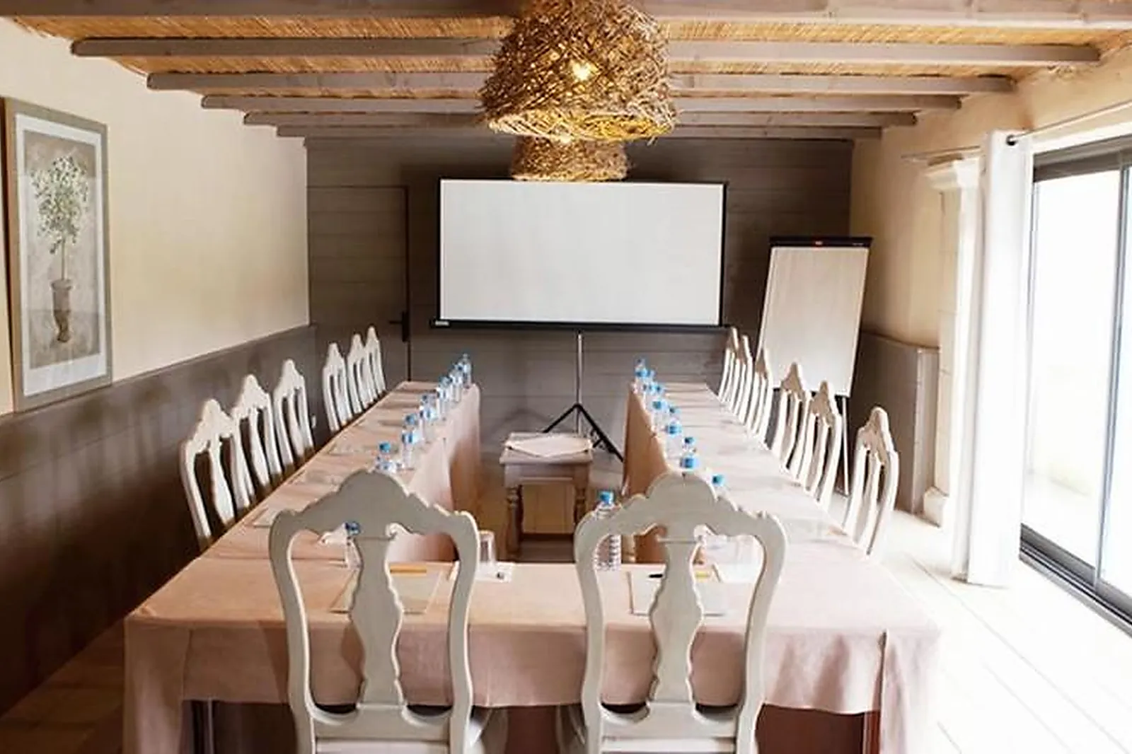 Lieux événementiels, COUVENT D'HÉRÉPIAN