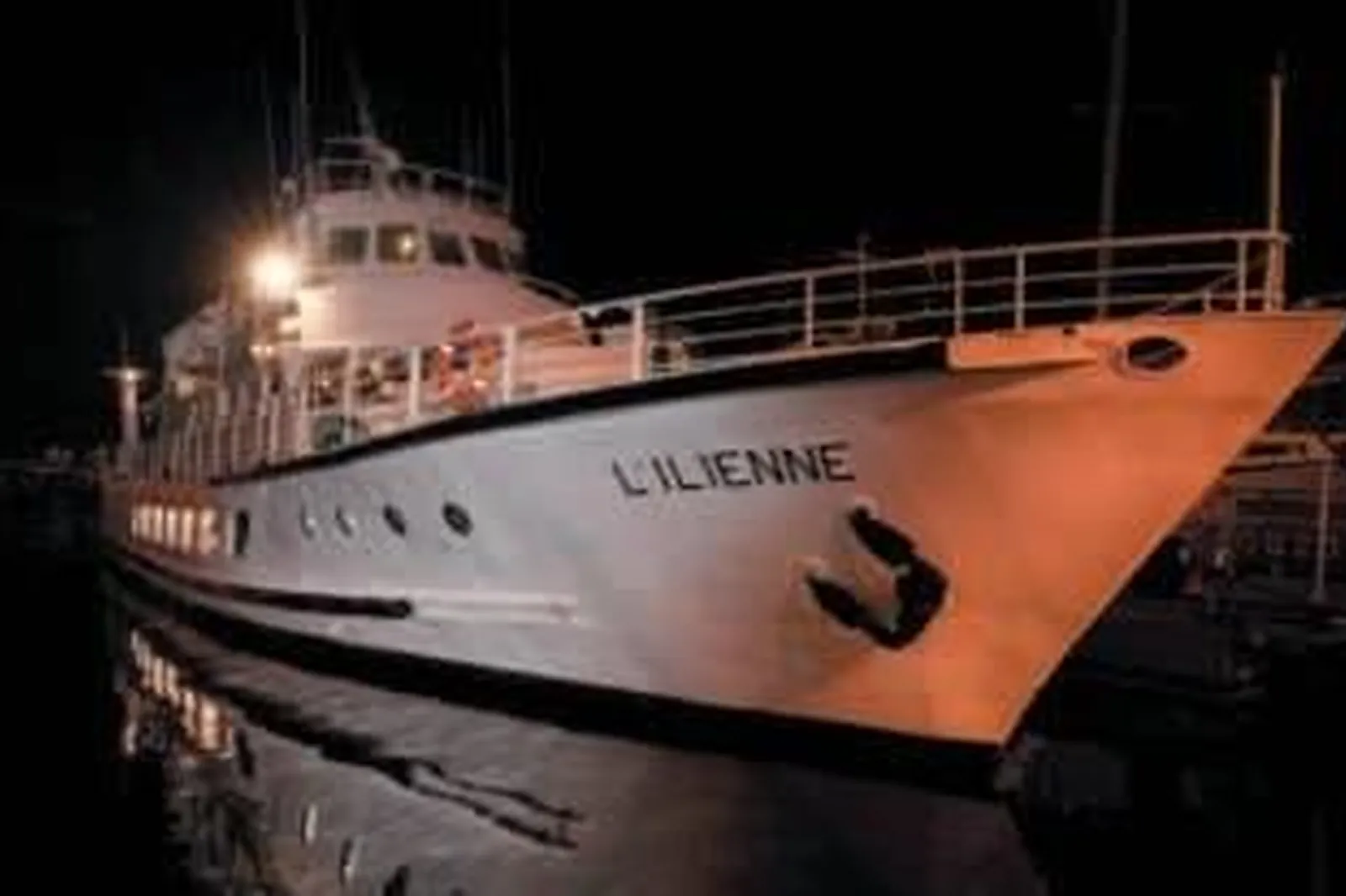 Lieux événementiels, CROISIÈRES MARSEILLE CALANQUES