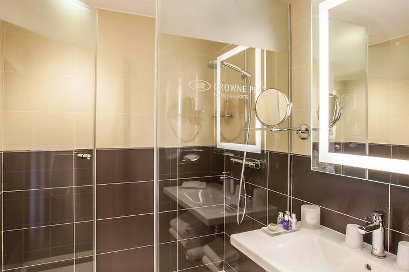 Lieux événementiels, CROWNE PLAZA LYON CITÉ INTERNATIONALE