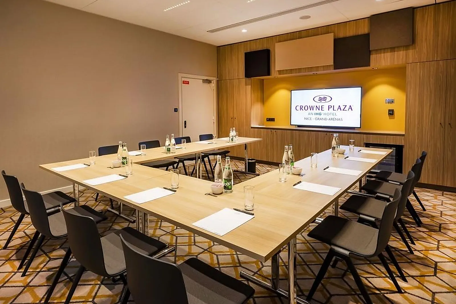 Lieux événementiels, CROWNE PLAZA NICE - GRAND ARENAS