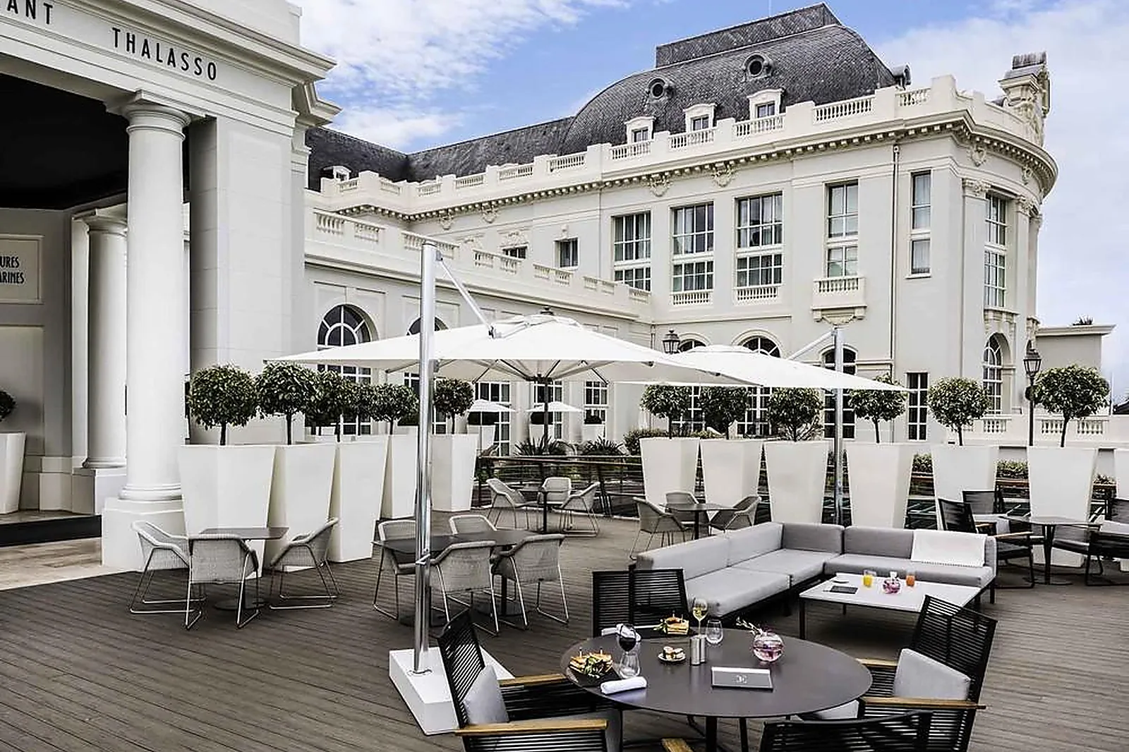 Lieux événementiels, CURES MARINES