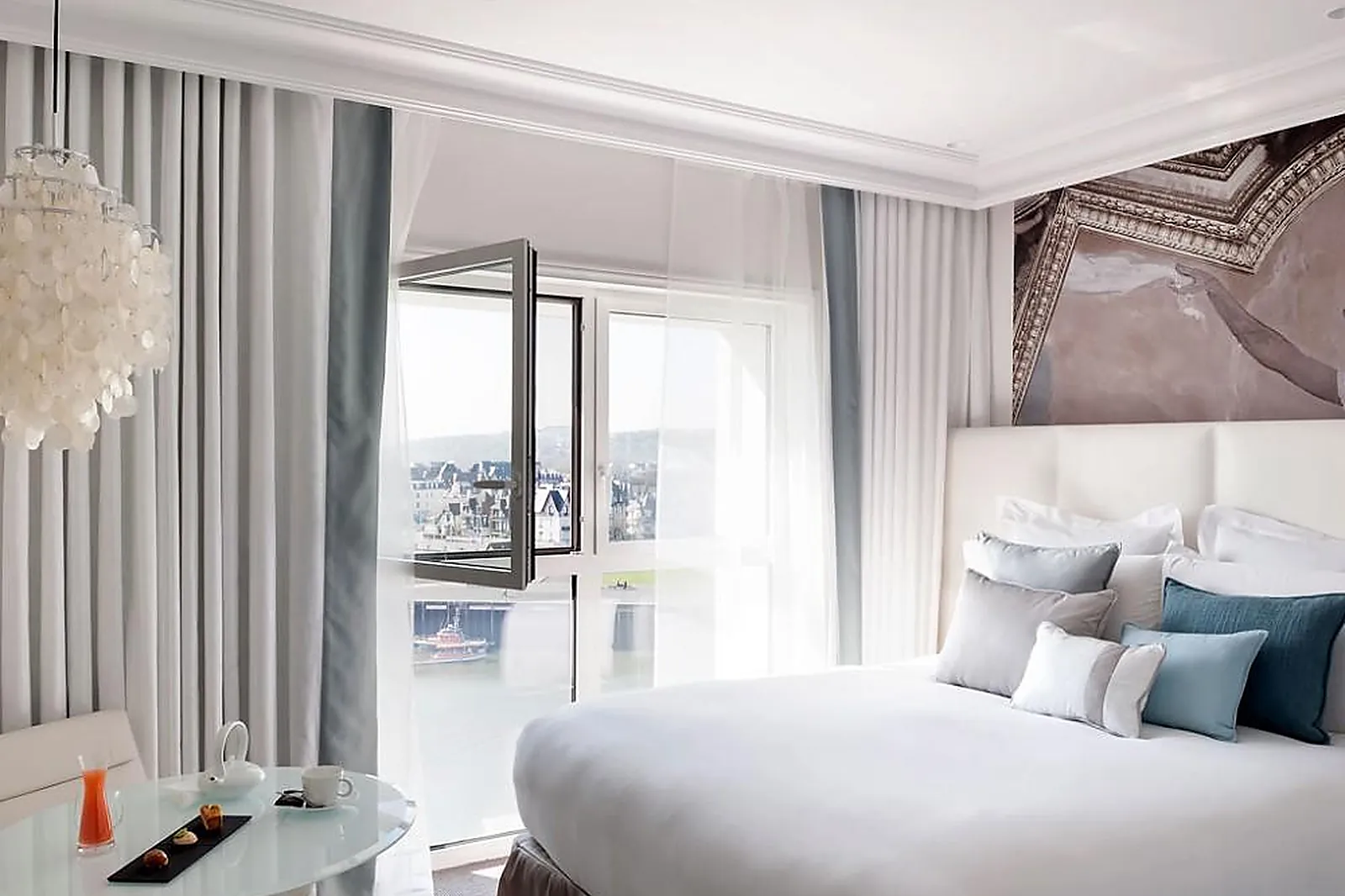 Lieux événementiels, CURES MARINES