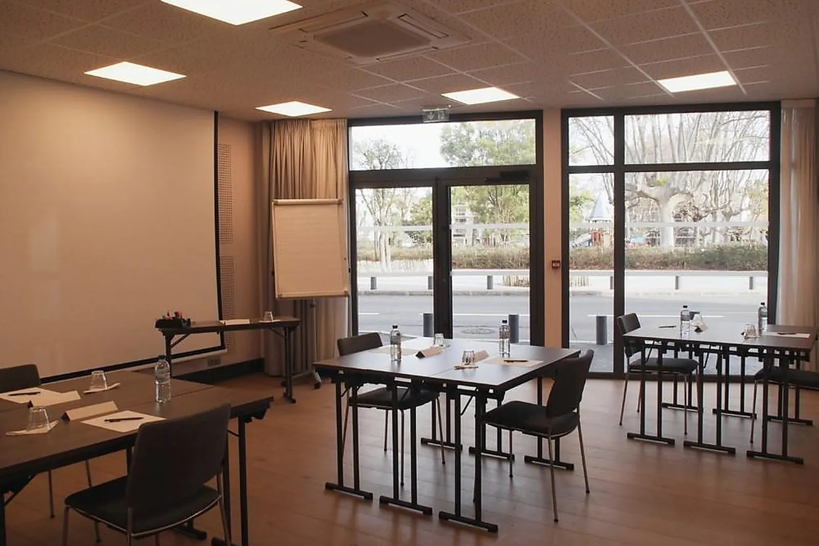 Lieux événementiels, DALI HÔTEL